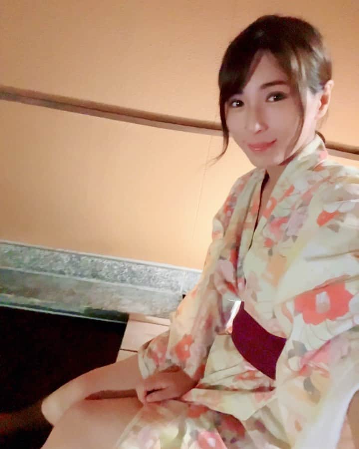 星野ナミのインスタグラム：「Private open-air onsen ♨️  温泉で生き返りました💛  #onsen #hotspring」