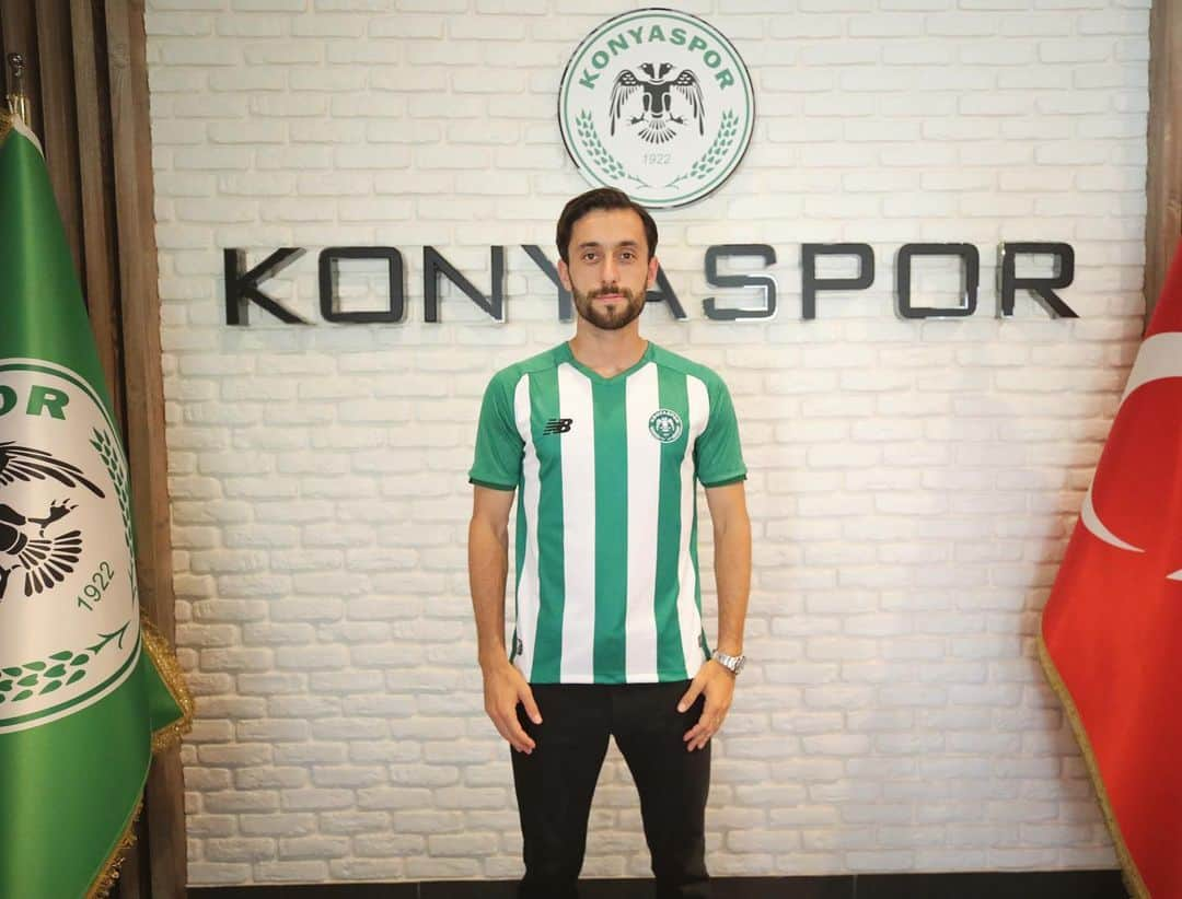 ユーニス・マーリさんのインスタグラム写真 - (ユーニス・マーリInstagram)「Bana inanan ve beni kucaklayan Konyaspor ailesine teşekkür ediyorum. Hep birlikte başarılı olacağımıza yürekten inanıyorum. Hoşbuldum @konyaspor 💚🤍」8月4日 2時09分 - ymalli10