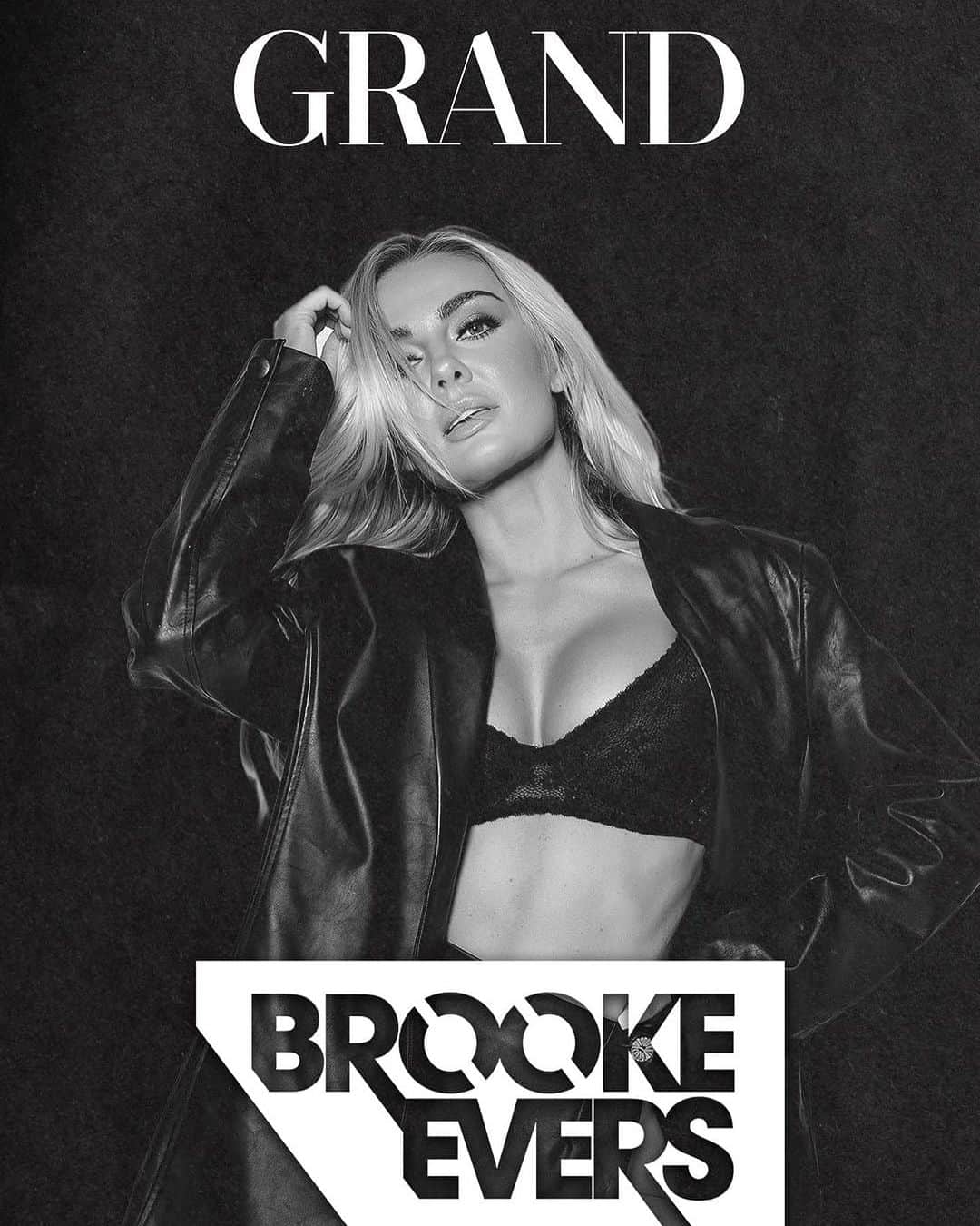 BROOKE EVERSさんのインスタグラム写真 - (BROOKE EVERSInstagram)「Back in America and straight back into shows! First stop BOSTON @thegrandboston Saturday 12th August!!!!」8月4日 2時19分 - brookeevers