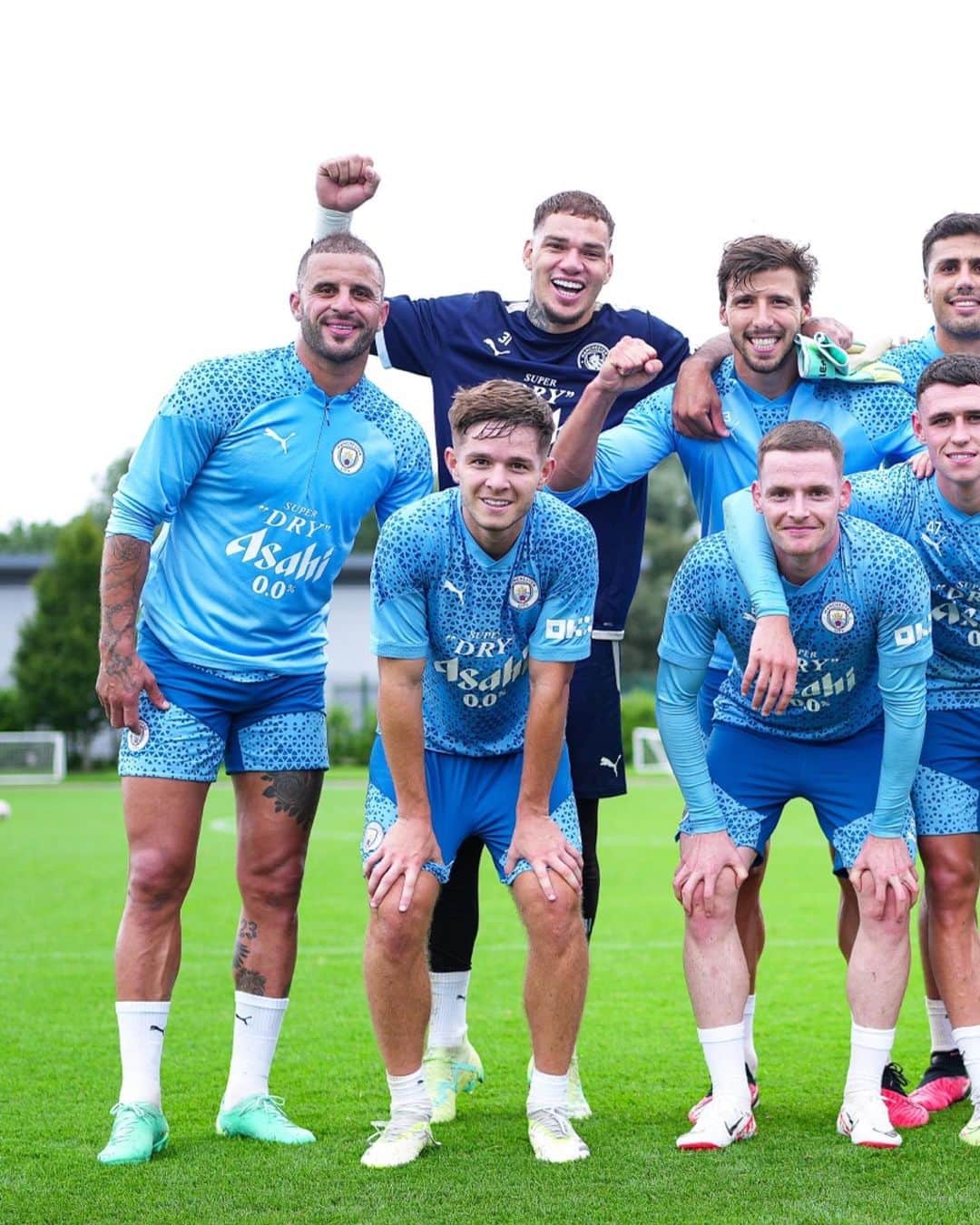 カイル・ウォーカーのインスタグラム：「That winning feeling 😀」