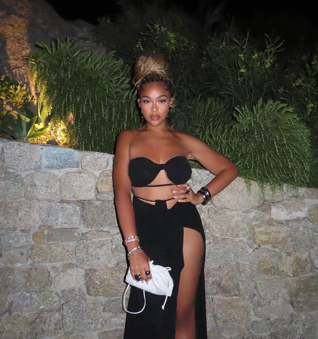 ジョーディン・ウッズのインスタグラム：「blurry but you get the picture ✨ until next time Mykonos 🤍」