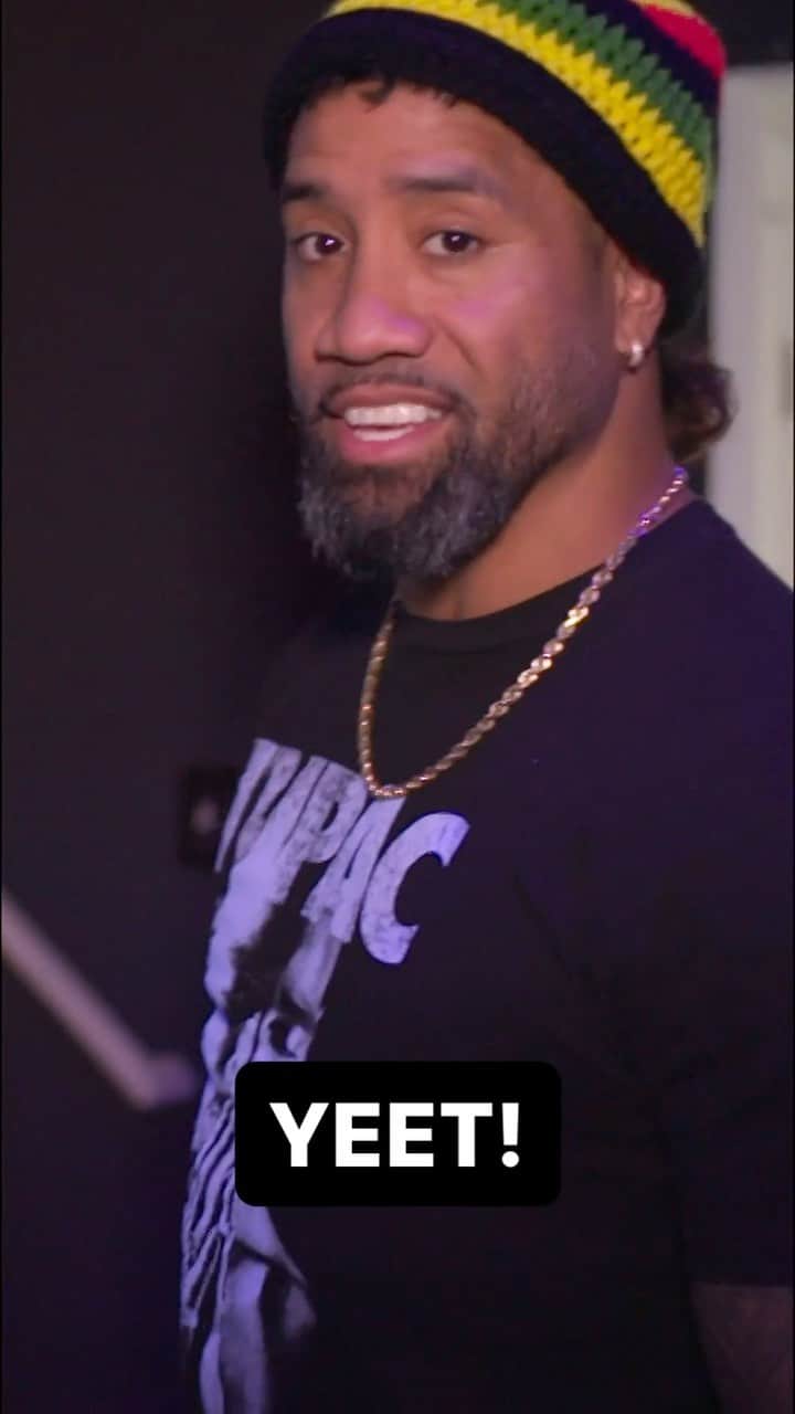 WWEのインスタグラム：「YEET! ☝️😤 Follow @uceyjucey as he gets ready for Tribal Combat with Roman Reigns in our #SummerSlam vlog, all weekend on WWE’s YouTube!」