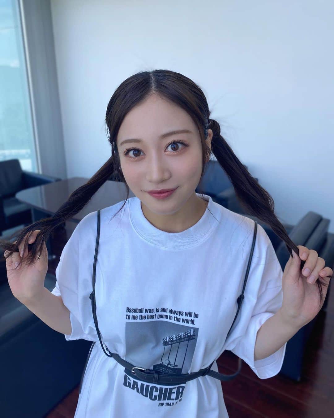 のインスタグラム：「🎙️  #TIF2023 最高のステージを一緒に作ってくれてありがとうございました！  楽しかったー！！！！  過去1汗かきました🔥  今日は動きやすい服で🤍 Tシャツが球場のプリント入っててお気に入り☺️🤍  #TIF2023 #HOTSTAGE #野外ライブ #夏 #NMB48 #FES #GAUCHER #ゴシェニスト #⚾️」
