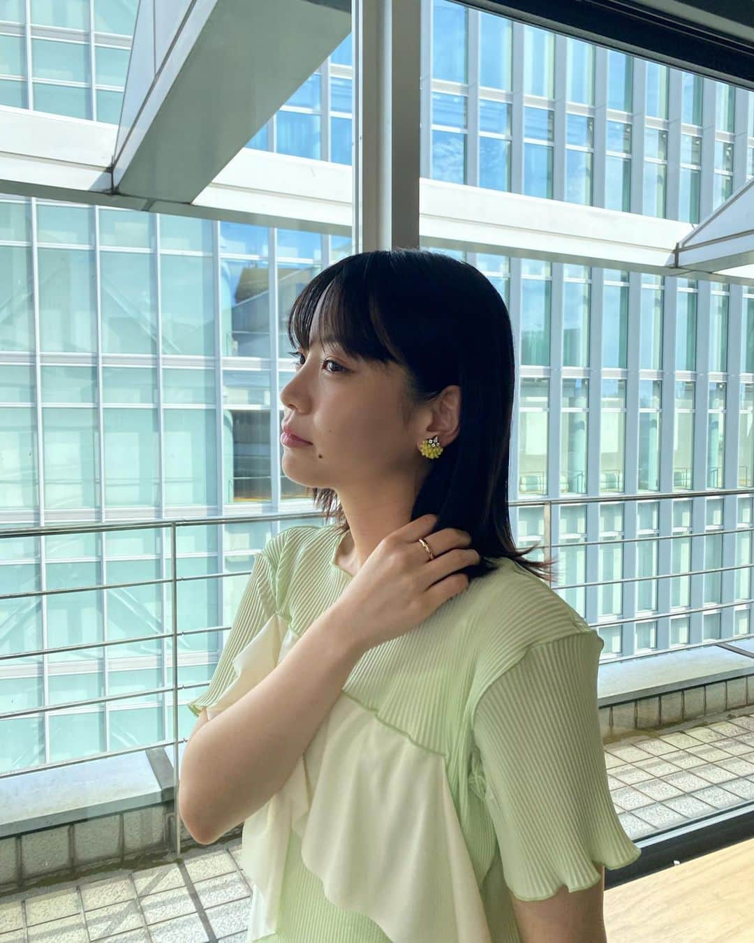 中井友望のインスタグラム：「炎上する君のインタビュー記事ちょこちょことでてます。🌿🍉^ - ^」