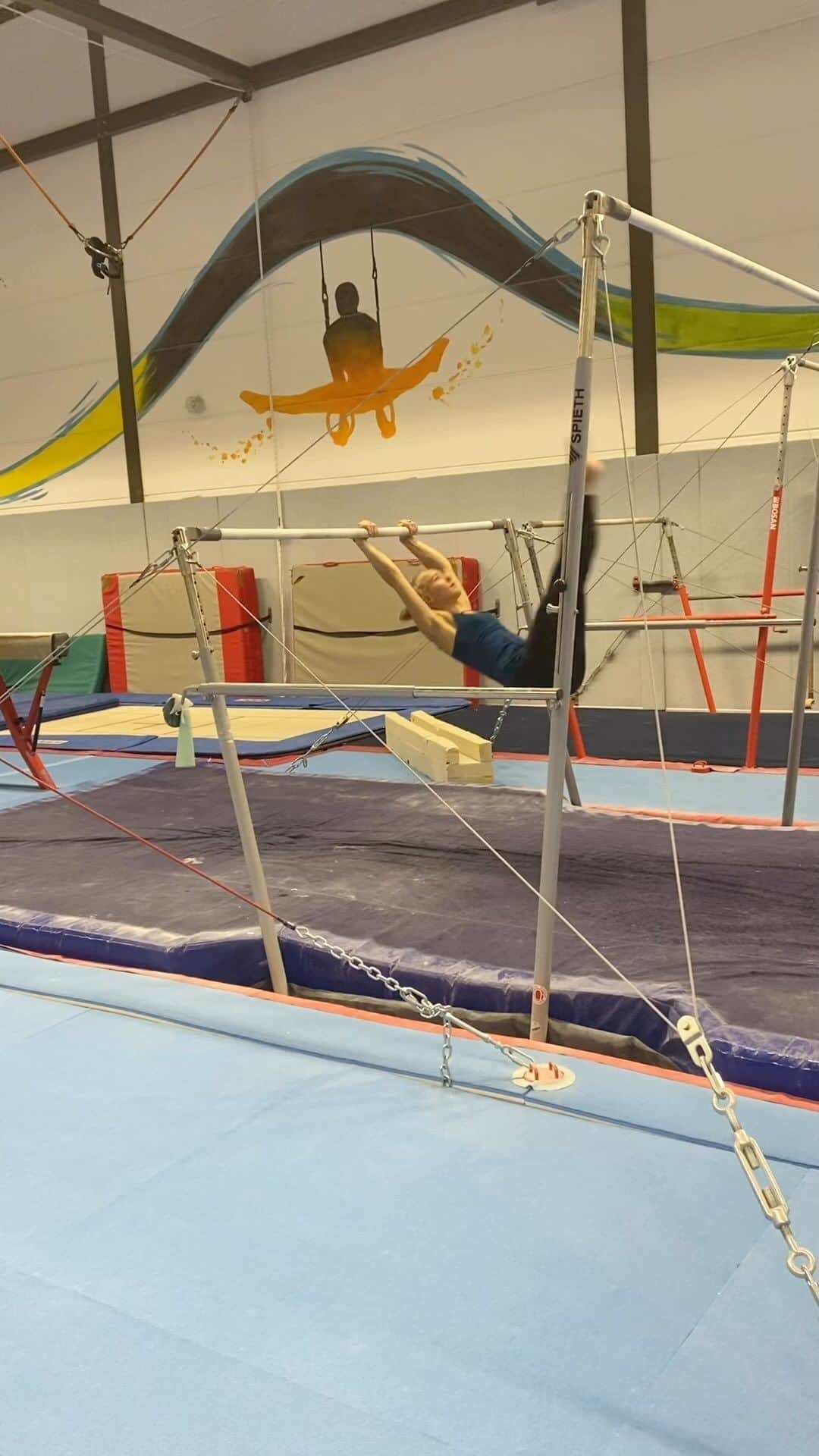 のインスタグラム：「Next step: with full turn 🙏🏼 it’s still on my harddisc 🥲🥰🫣」