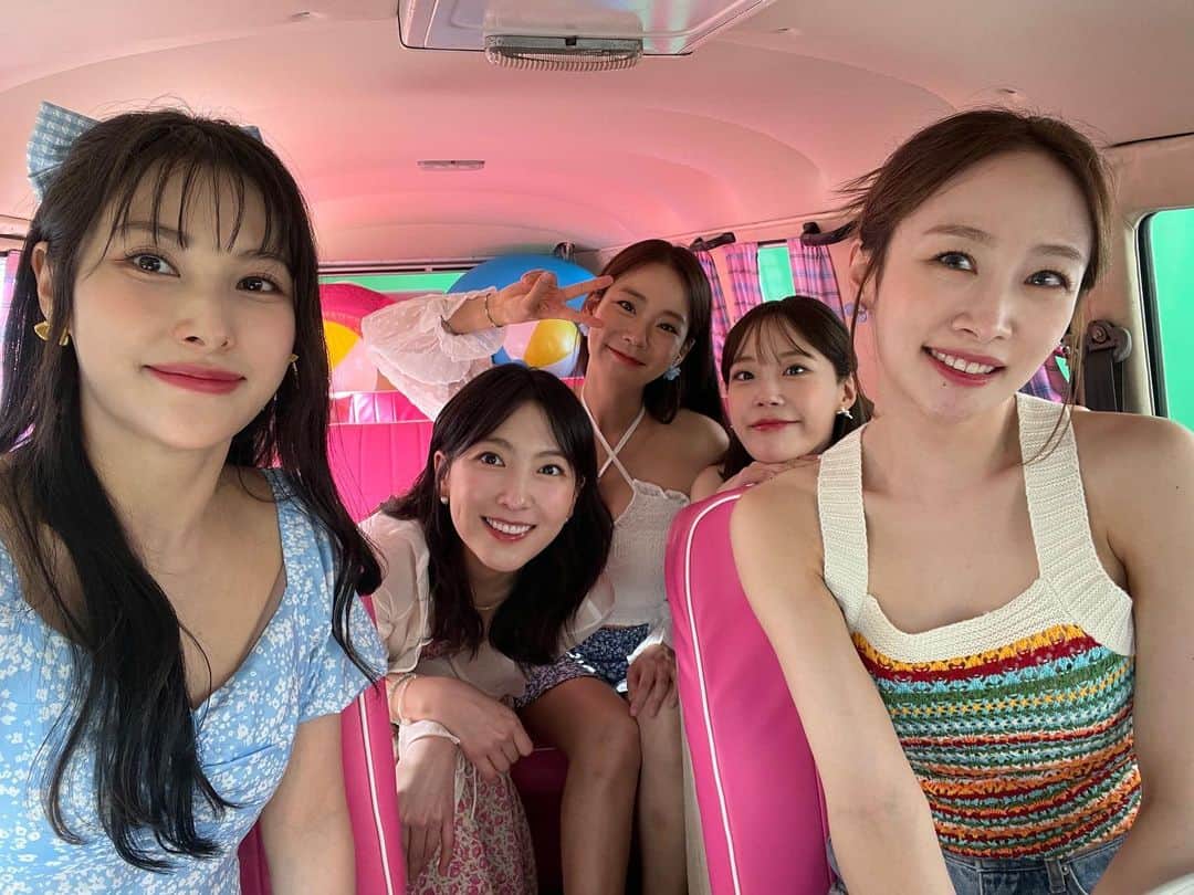 ハン・スンヨンのインスタグラム：「夏。。。。！！！幸せ」