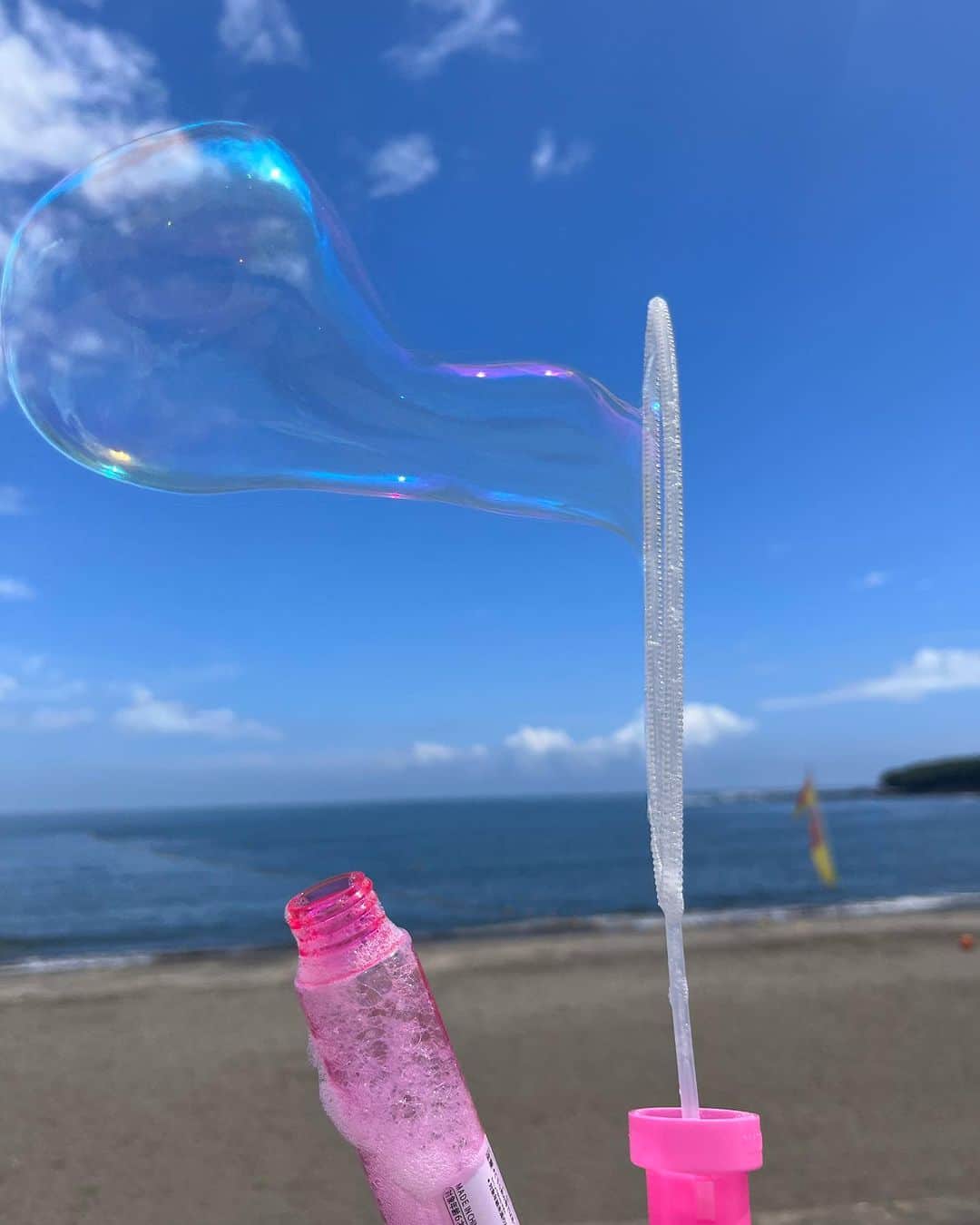 千波さんのインスタグラム写真 - (千波Instagram)「2023夏 #3 in Miyazaki  海、海、海ーー！！！🌊🩵  海仲間。2人でリベンジ🏄‍♀️ 沖縄でやるのとは全然違う😀  この歳になって初サーフィン。 上手くできないけど 浮いて波を待ってるだけで気持ちいい🫶 ハードル高かったけど 思い切って行動してみると 得れるものが沢山あります🌏  青島サンバルコのタコス🌮 @sanbarco0706  お店の方も気さくで居心地良い🫶  夏休み期間シェラトンで毎日上がる花火　@sheraton_miyazaki_weddings   👩🏾‍🦰毎日全身に色んな美白化粧品使って サプリとって どこまで戻せるか試してます👩🏾‍🦰  @yumechanlovery  付き合ってくれてありがと🫶  #宮崎旅行  #青島 #サーフィン初心者」8月4日 8時13分 - chinami19880612