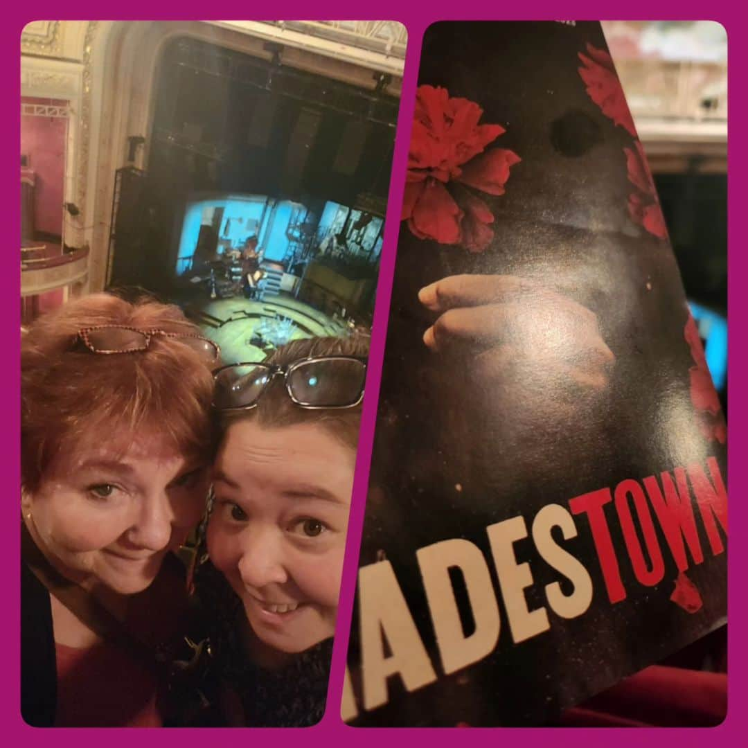 PJクォンのインスタグラム：「Thanks @aamandakwong for looking after #Mama and #Garth! Thanks @mirvish for ALL MUSICALS this season! Thanks @theruinnneerrr for being my + 1! #hadestownmusical」