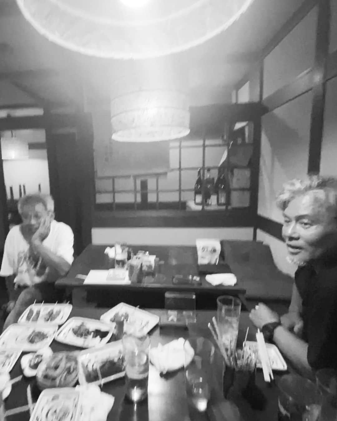 堀舞紀さんのインスタグラム写真 - (堀舞紀Instagram)「👨🏾‍🦳🤙🏾  GG(義父殿💜) night🫶🏾  孫大興奮🤣!!!!!  ▶︎nabeさん、GG🥹遠いのに本当に有り難う御座いましたッ めちゃくちゃカッコイイのデケタ🙌🏾 想像のはるか上〜🥰  #love ❤️  👶🏻👧🏽 We ate dinner with my grandpa! Summer vacation is so much fun🤙🏾🤙🏾  #僕らの夏休み2023 #子育て記録」8月4日 8時53分 - mainohori