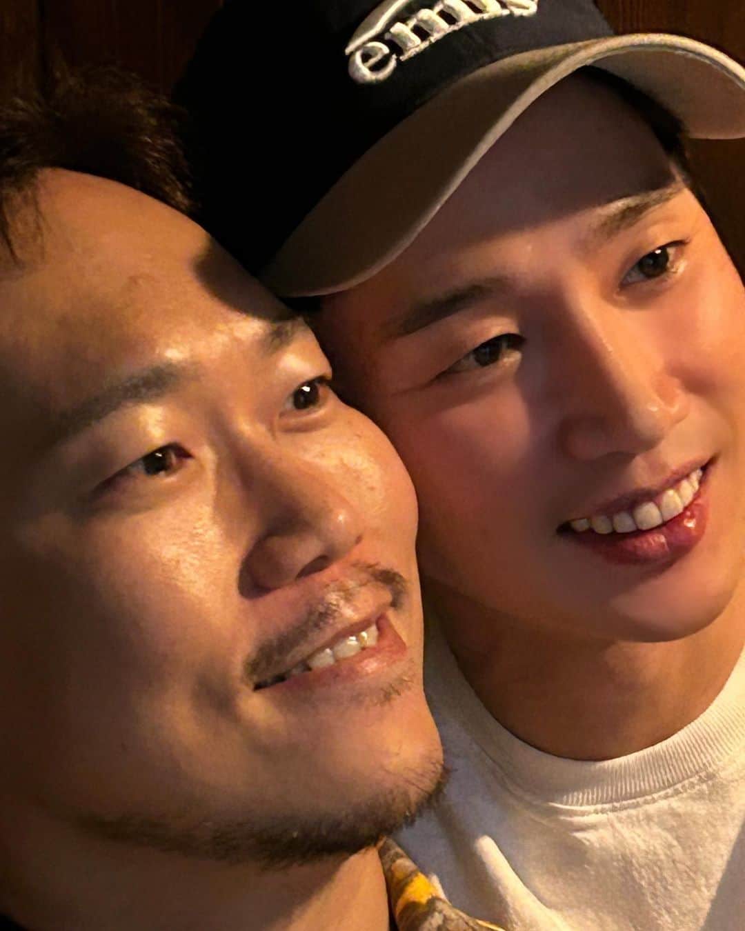 パク・ソンフンのインスタグラム：「오늘밤 7시20분  TVN 영화로운덕후생활 with 송진우 영화 <지옥만세> & 드라마 <남남>」