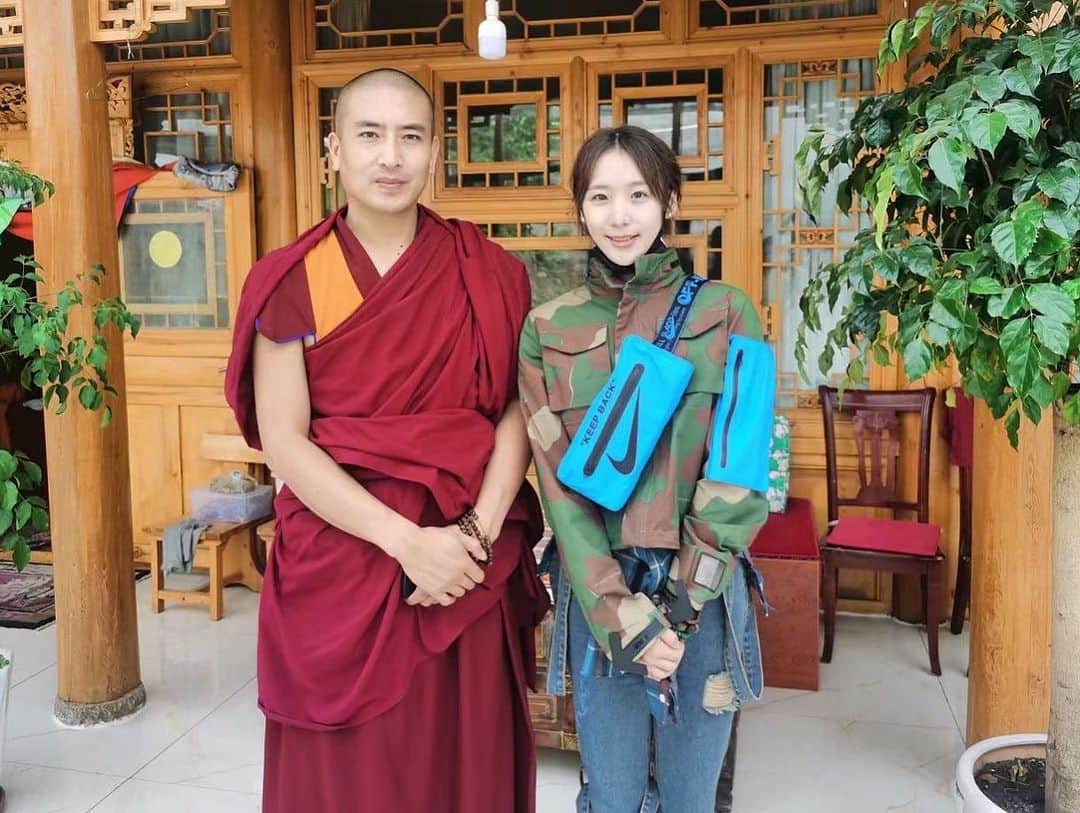 バオ・ユーチンのインスタグラム：「一切众生，勿恶则得福」