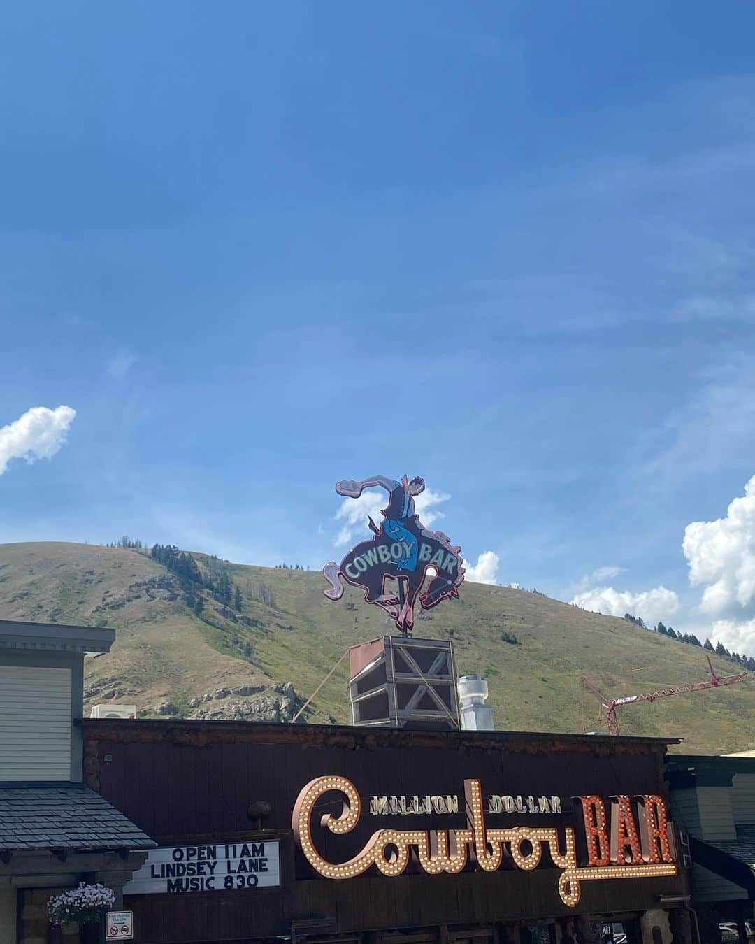 さんのインスタグラム写真 - (Instagram)「Jackson hole 🦬」8月4日 11時04分 - auroraperrineau