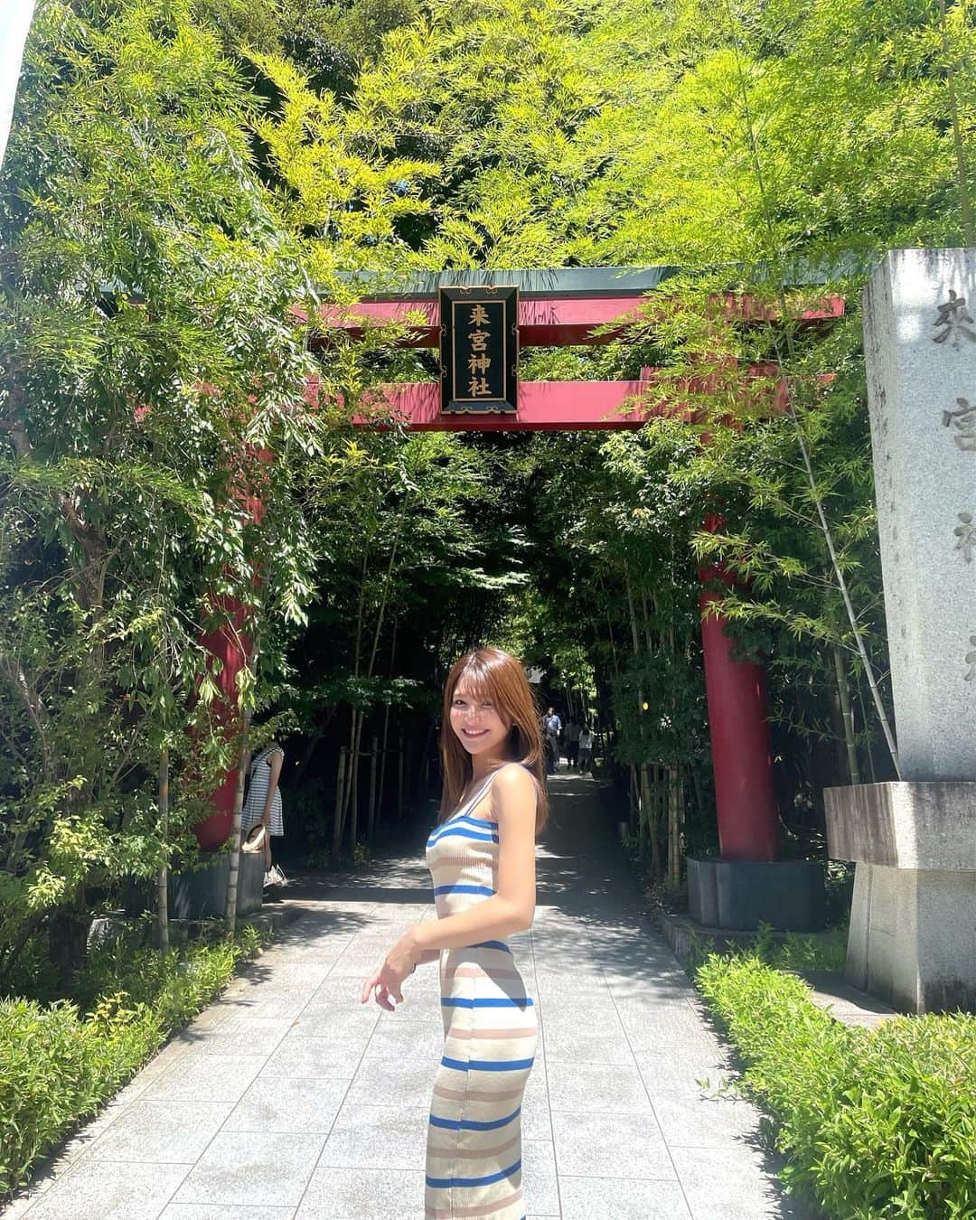 田尻夏樹（なつきんぐ）さんのインスタグラム写真 - (田尻夏樹（なつきんぐ）Instagram)「今回の旅行の服全部 @shein_japan 😂✨✨  好みなの多くて嬉しい♡  割引クーポン  B2SJP158  を入れたら安くなるから是非使ってー∩^ω^∩ 私もこれで購入してるw  5999円までは15%off 6000円からは20%off になるよ☺️✨  使っても私には通知来ないから気にせずがんがん使ってね🙈笑  @sheinofficial    #FirstDayVibes #backtoshool #SHEINforall  #SHEINpartner  服どれか聞かれる事多いから載せておくね✨  ⚫︎ビキニ水着 12317614 https://shein.top/ak78gvm  ⚫︎クロップタンクトップ 12866493 https://shein.top/9eusviv  ⚫︎キャミセータードレス 13772576 https://shein.top/uyhun4l  ⚫︎ダメージ ストレートジーンズ 15474373 https://shein.top/r3kphnp  ⚫︎オフショルワンピ 10366089 https://shein.top/vvkll0k」8月6日 19時00分 - tajiri_natsuki