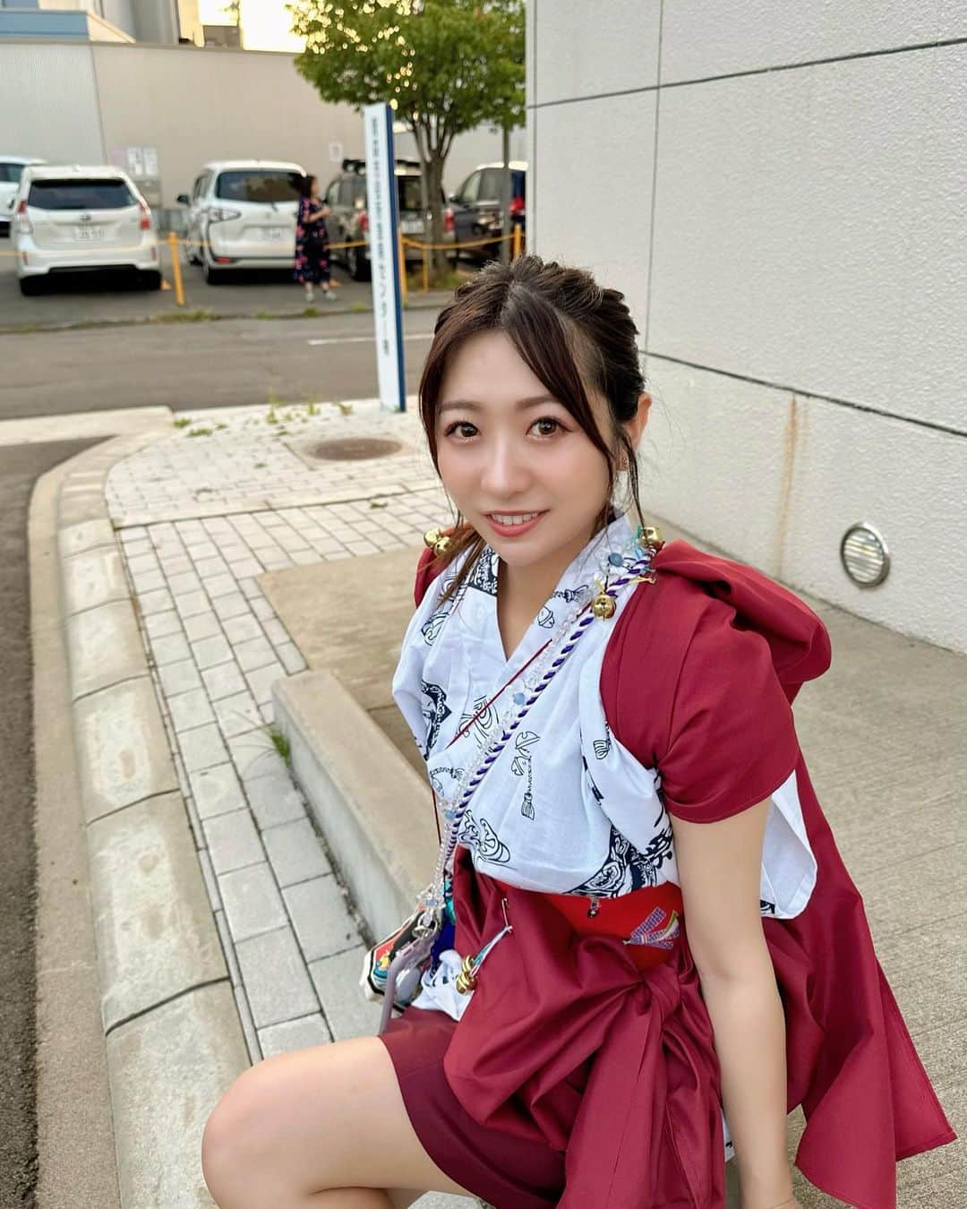 新矢皐月のインスタグラム：「やっぱねぶた囃子を聴くと 血が騒ぐね！😆  夏はねぶたを見ないと始まらない！！  ねぶた見たことありますか？？ 見て欲しいなぁ☺️  大きく分けると 青森市→ねぶた 弘前市→ねぷた 五所川原→たちねぷた  で、形や大きさがちがうんだよ！  #ねぶた  #ねぶた祭り #跳人 #ハネト  #nebuta   #浴衣 #青森市 #青森県 #aomori #japantravel #japanfestival #festival #japanlife #japanstyle #japanculture」