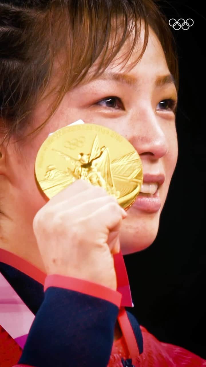 川井友香子のインスタグラム：「2年前の今日、#東京2020 レスリング 女子62キロ級で、#川井友香子  選手が金メダルを獲得🥇  #オリンピック #レスリング」