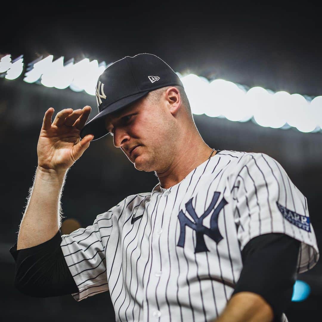 ニューヨーク・ヤンキースのインスタグラム：「Sights under the lights.」