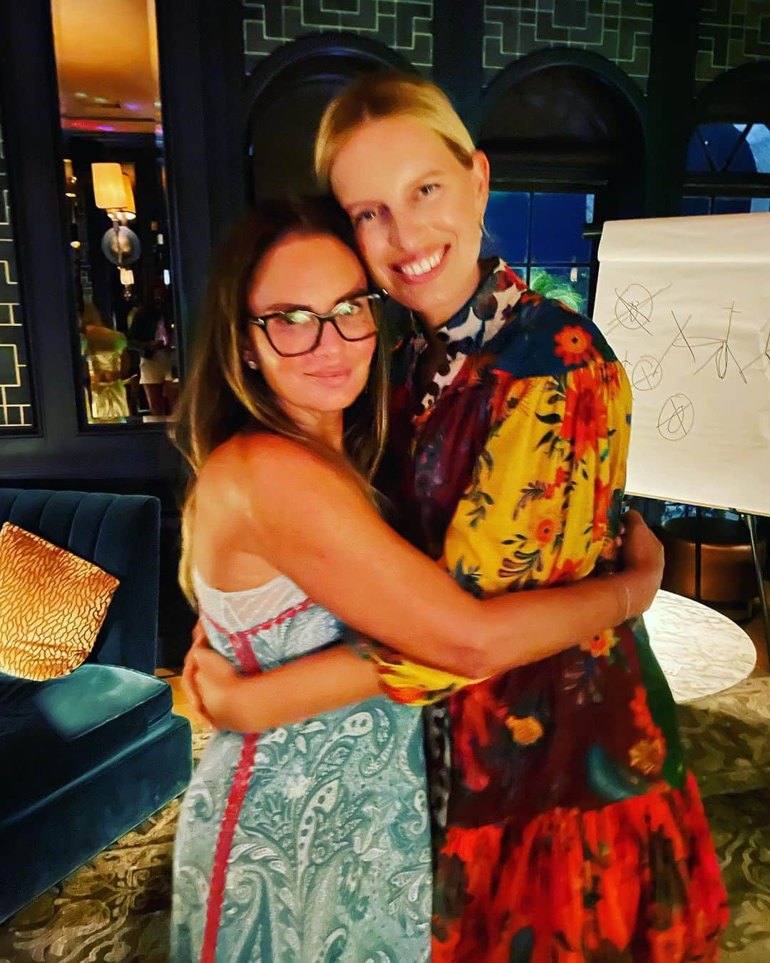 ガブリエル・アンウォーさんのインスタグラム写真 - (ガブリエル・アンウォーInstagram)「@karolinakurkova and me playing games all night! @shareefmalnik sorry you missed our strategy! Mainland against Islanders!」8月4日 12時39分 - gabrielleanwar