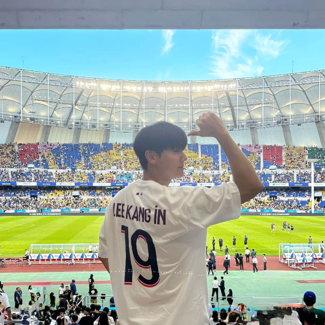 カン・ミニョクさんのインスタグラム写真 - (カン・ミニョクInstagram)「정말 좋아해 ⚽️   @psg @coupangplay @kanginleeoficial」8月4日 13時03分 - mr_kanggun