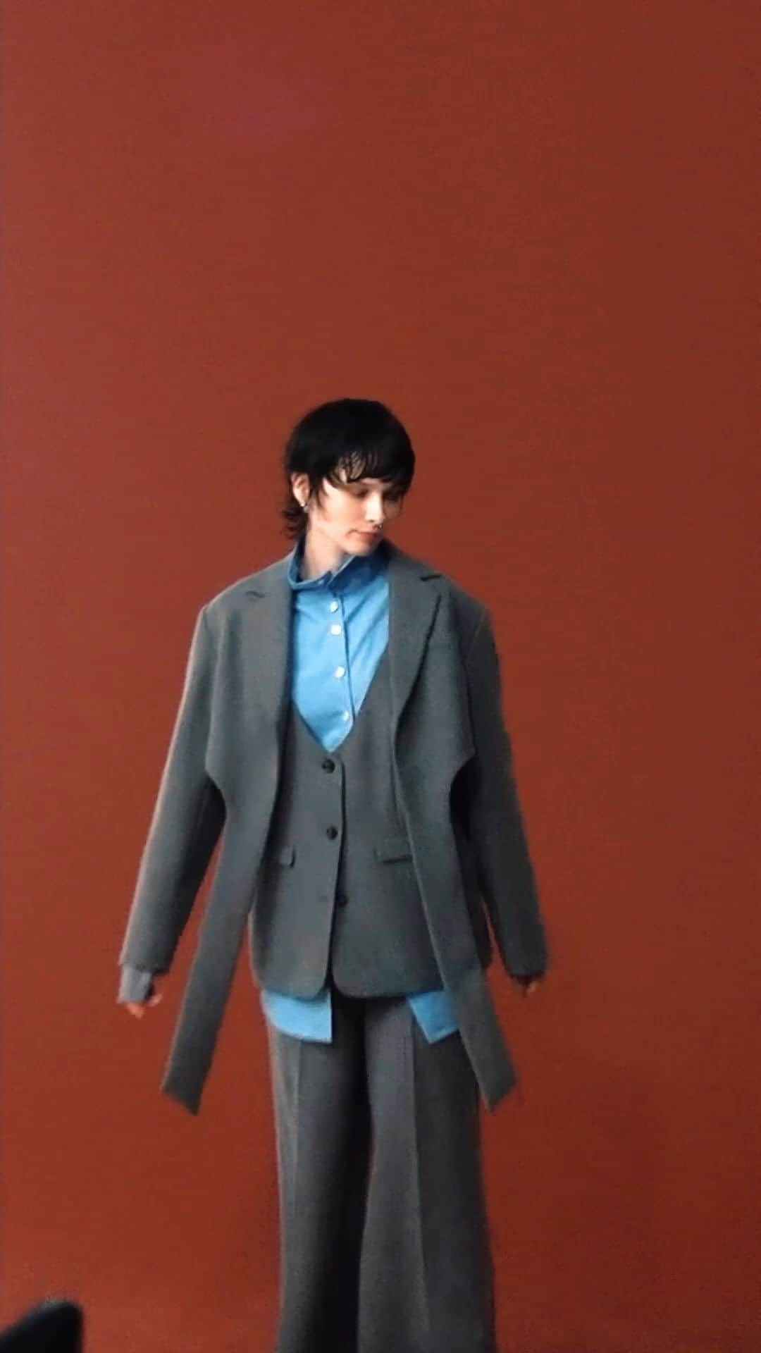 小竹麻理のインスタグラム：「PLUS 23AUTUMN / WINTER ‘ MODERN CLASSY ’ Collection  ECサイトにて、8.9月商材の先行販売がスタート致しました❤️すっっっっごく、可愛いんだぁ。 今季も大満足な仕上がりに、関わって下さった皆さまに感謝です。✨ 是非チェックしてみてください♡✔︎」