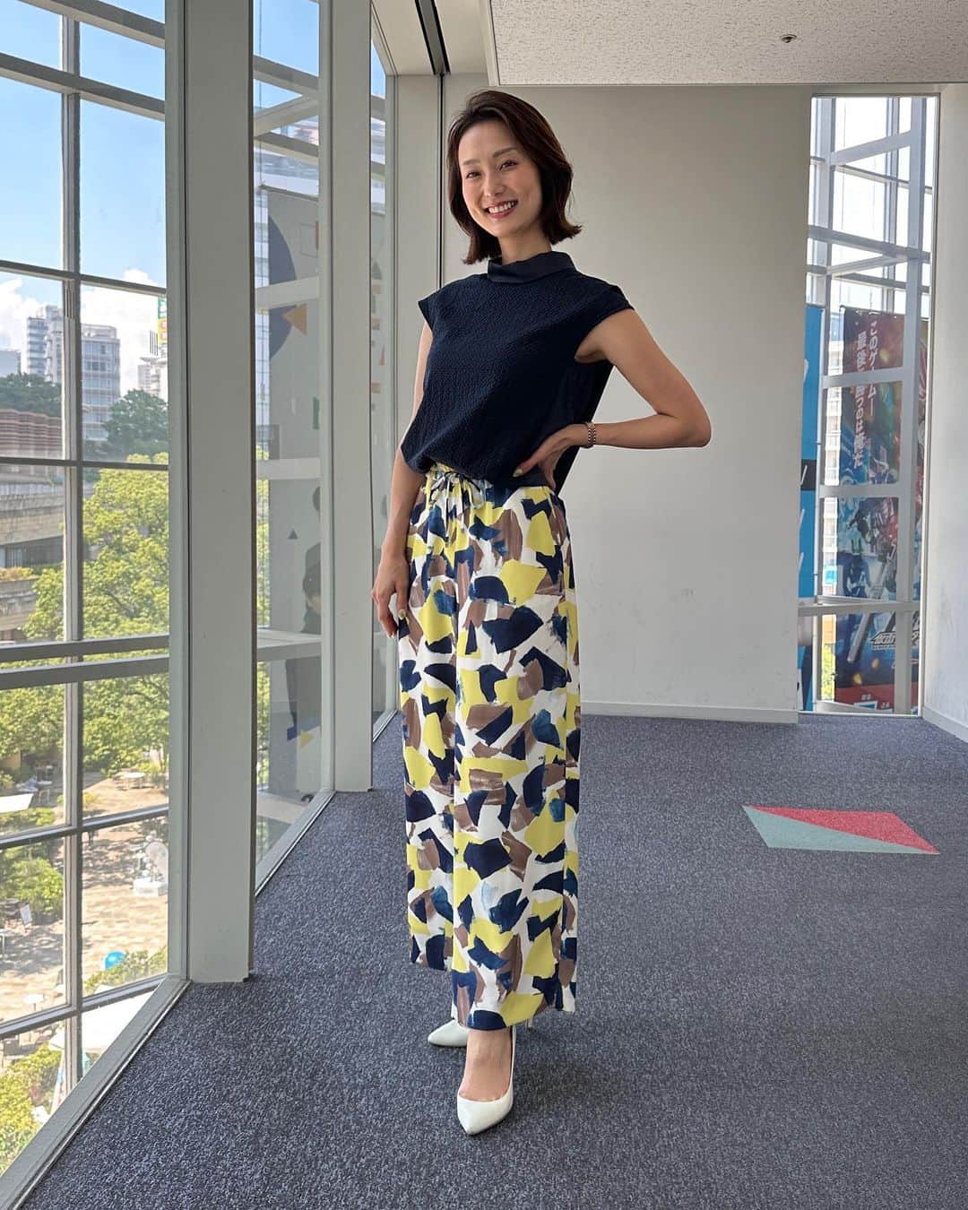 本間智恵さんのインスタグラム写真 - (本間智恵Instagram)「⁡ こんにちは〜 今日もこのあと13:49からの午後ニュースを担当します☺️ ⁡ #ootd #Top ... #INED #Pants ... #7IDconcept #Earring ... #OSEWAYA ⁡ #テレビ朝日 #アナウンサー #本間智恵 #ANNニュース」8月4日 13時27分 - chiehonma