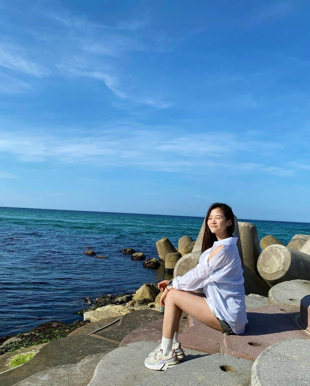 キムヘリムさんのインスタグラム写真 - (キムヘリムInstagram)「🌊🫧💦🦦🏊🏻‍♀️🩵」8月4日 14時09分 - hye_rim_7