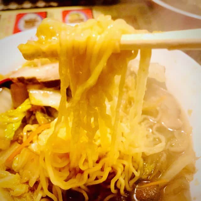 仁科貴さんのインスタグラム写真 - (仁科貴Instagram)「先日大阪でひっさびさ食べた彩華ラーメン。他の老舗や新店にも行ったけど、何だか一番ほっとする味🍜  #ラーメン #彩華ラーメン #麺スタグラム」8月4日 14時52分 - takashi_nishina