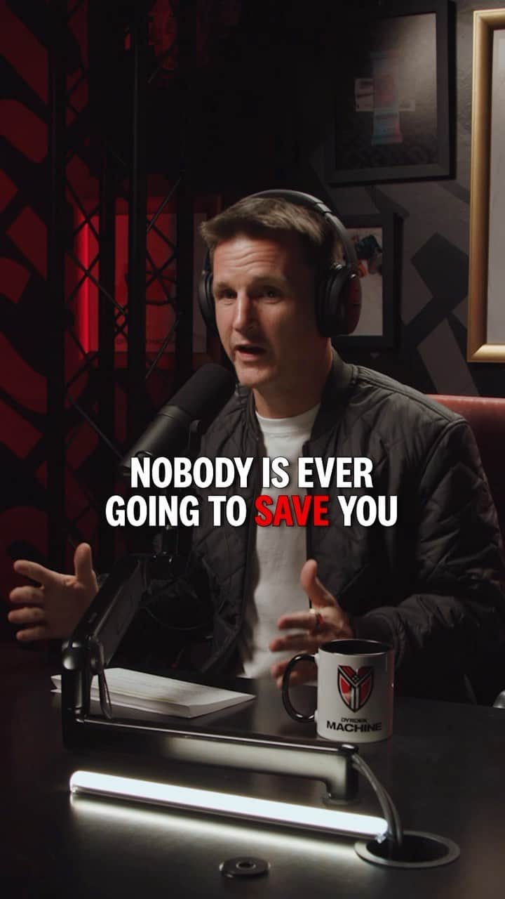 ロブ・ディアデックのインスタグラム：「The truth is nobody is going to teach you how to become the best version of yourself.   You need to do that on your own.   #BuildWithRob Episode 84: “The Journey to Self-Mastery”」