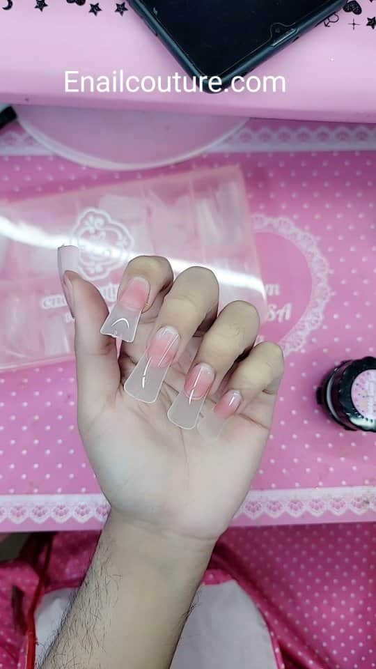 Max Estradaのインスタグラム：「Enailcouture.com 123go duck nails, flare full coverage pre made gel nails. The first one in the world Enailcouture.com shinee star glitter gel top coats, no wipe formula. Vegan,  Hypoallergenic and hema free.  Made in America 🇺🇸  Enailcouture.com  #nailartwow #gelpolish #nailsartvideos #nails #gelnails #nailart #notd #nailcolor #nailsalon #nailsalon #nailsvideotutorial #nailtech #nailsupply #nailsonfleek #fyp #nailsart」