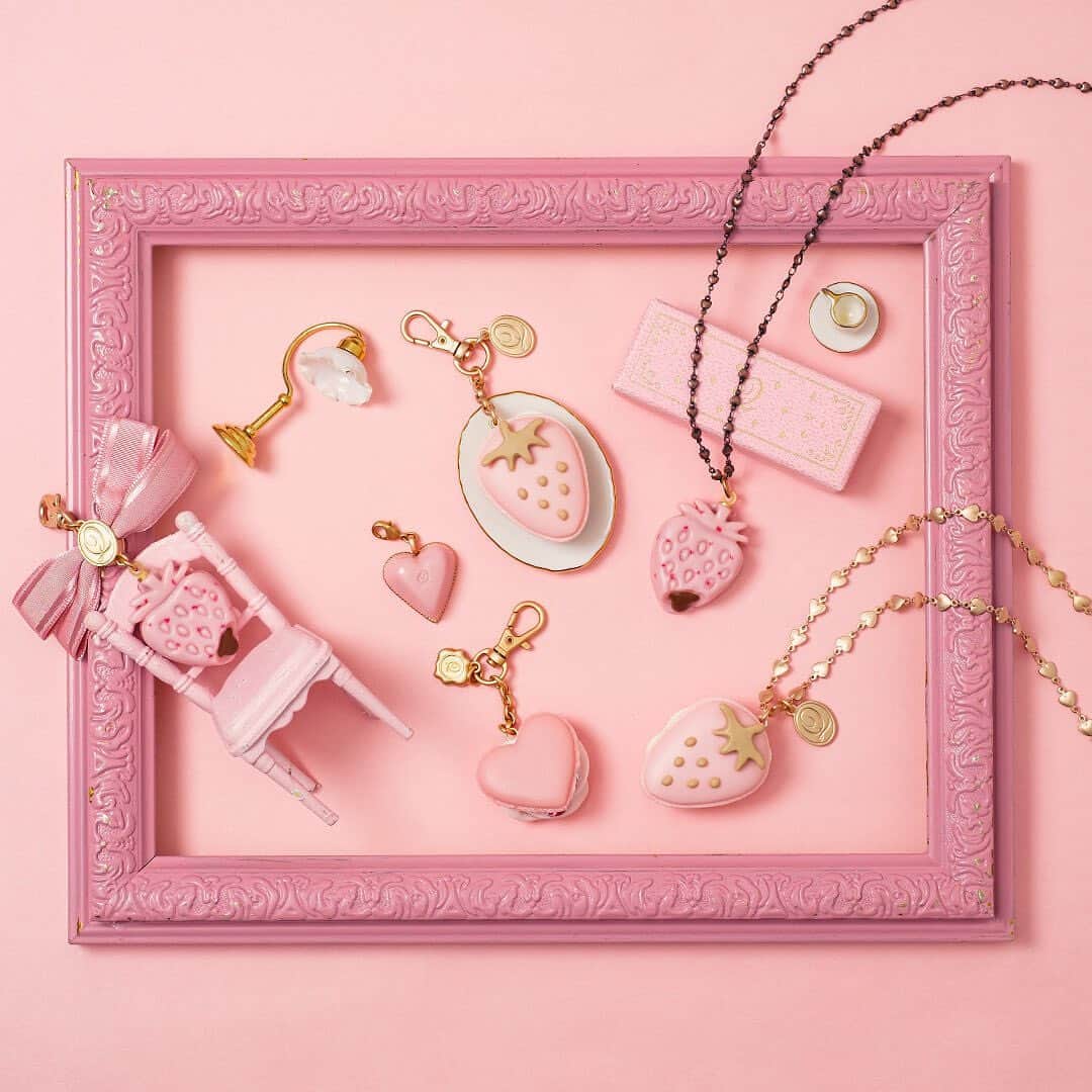 のインスタグラム：「*⁠ 【FEATURED】Indulge your feminine side with the most adorable and scrumptious girly collection! 🍓 ⁠ ⁠ Let's dive into a sweet paradise where elegance meets irresistibly tasty treats!  Bring out your inner sugar queen and join the whimsical delight, your taste buds will thank you!😍⁠ ⁠ https://intl.q-pot.jp/collections/strawberry-collection」