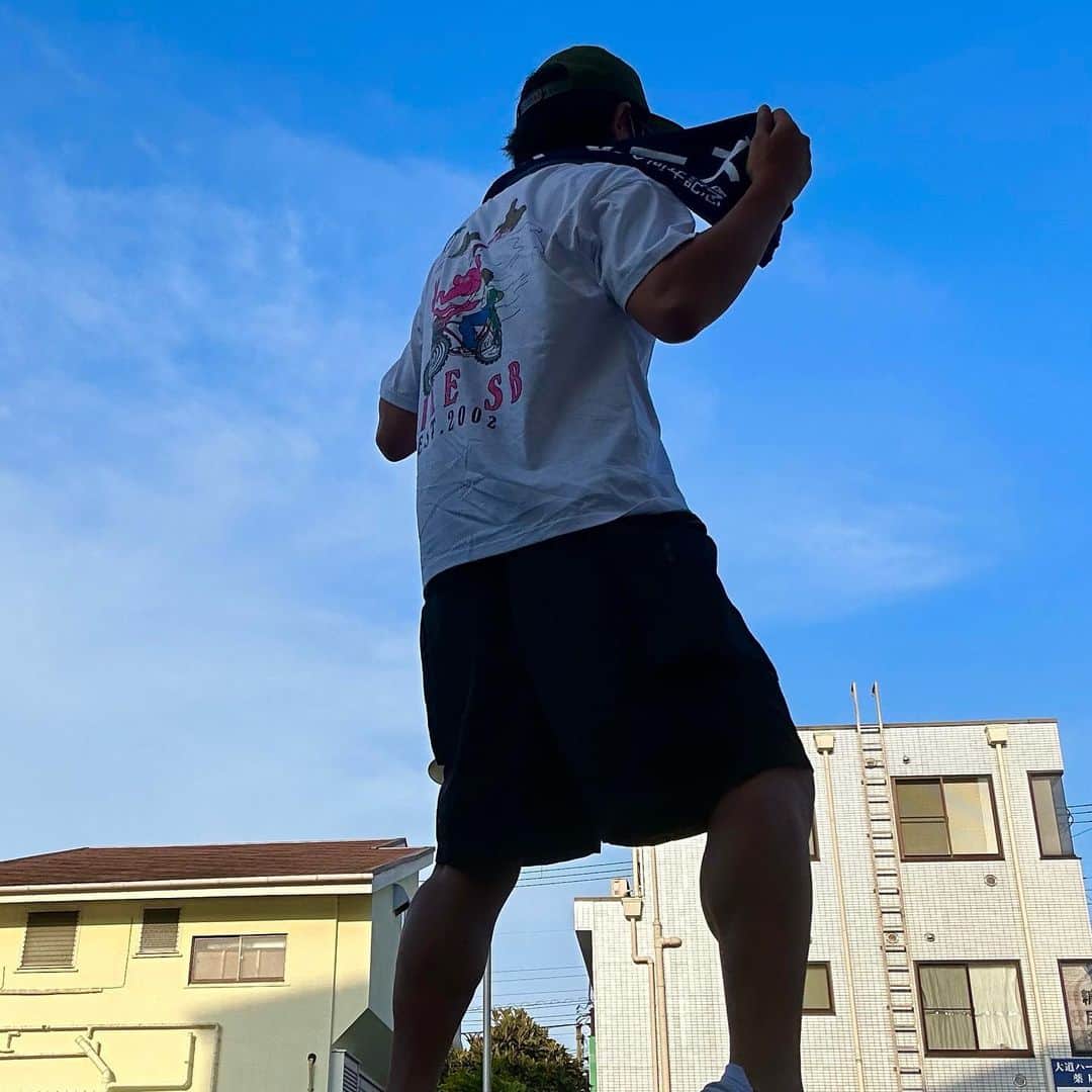 のインスタグラム：「声似てますねって..俺なんだけど🍂 まいやw」