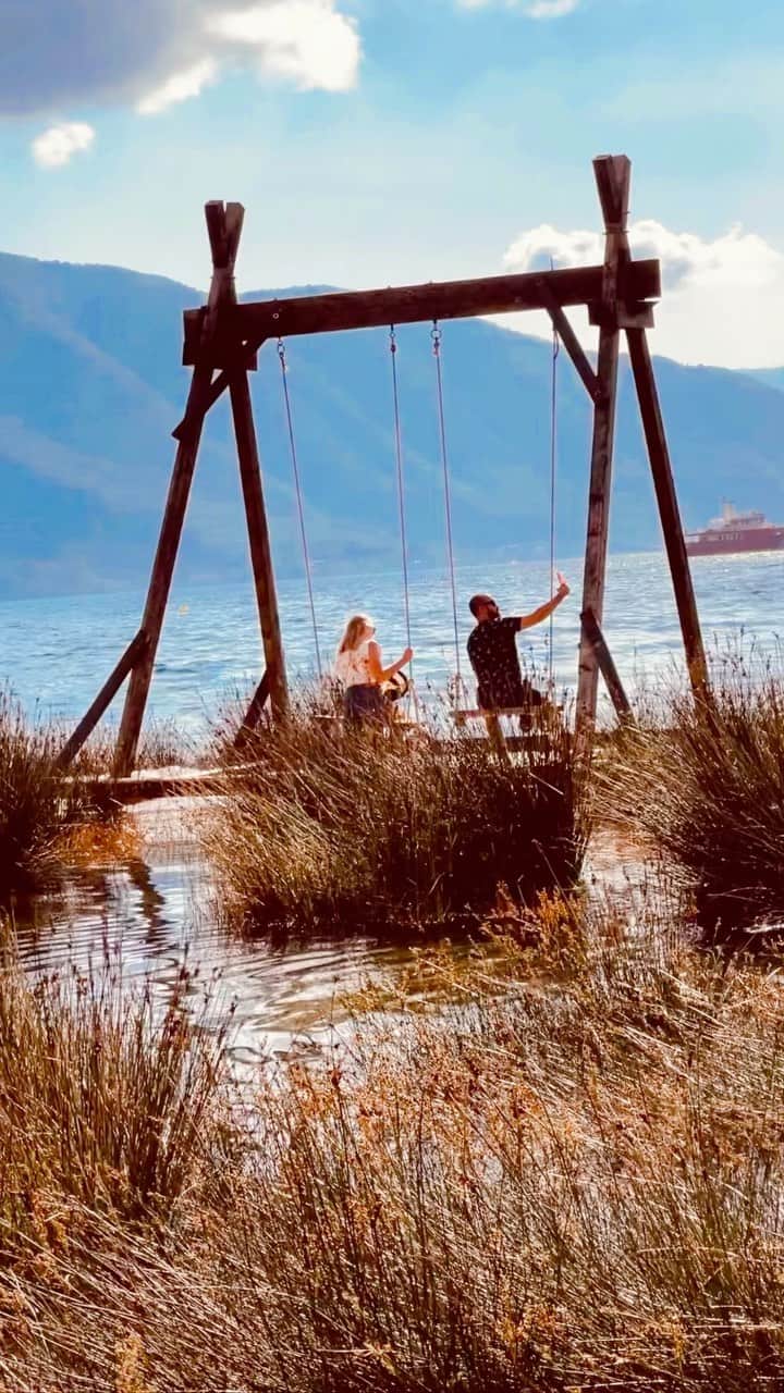 ゴラン・ヴィシュニックのインスタグラム：「Beautiful trip in #bokakotorska #montenegro with a grand finale in this fabulous restaurant  @stari_mlini What a beautiful place to visit... @mpbabic @neshnenad」