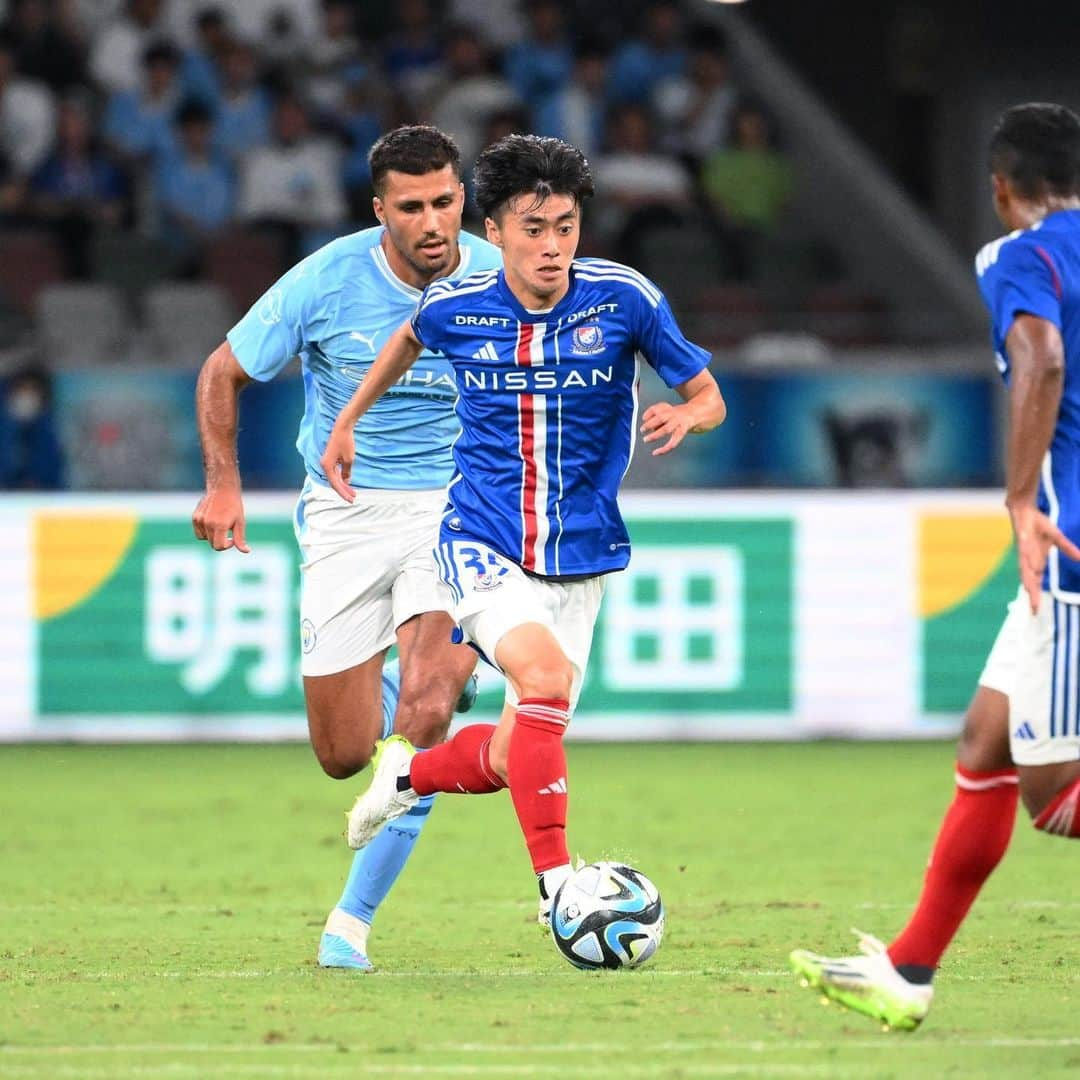 横浜F・マリノスさんのインスタグラム写真 - (横浜F・マリノスInstagram)「Full Potential👏⚽️#fmarinos #ManCity #榊原彗悟」8月4日 18時08分 - yokohamaf.marinos