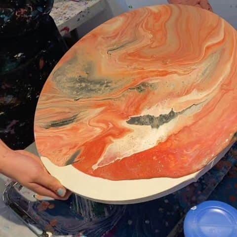 4meee!さんのインスタグラム写真 - (4meee!Instagram)「【アートもお酒も楽しめる🎨おでかけスポット🎉】  ワイン片手に初心者でも楽しめるArt Bar🎨  ArtBar tokyoにはもう行きましたか？  アート体験をしながらお酒なども楽しめる新感覚体験型スポット🎨✨  デートや女子会にもおすすめです🖤  -----photoby💌----- @m_s_r00  @kanna_burnet  @fwkxcm  @chomiryoo   #原宿カフェ　#キャットストリートカフェ #キャットストリート #原宿ランチ　#渋谷カフェ　#表参道カフェ　#東京カフェ　#東京グルメ　#都内カフェ　#山手線グルメ　#女子会　#カフェ巡り　#東京カフェ巡り　#ArtbarTokyo　#原宿デート　#渋谷デート　#表参道デート　#体験型カフェ」8月4日 18時28分 - 4meee_com