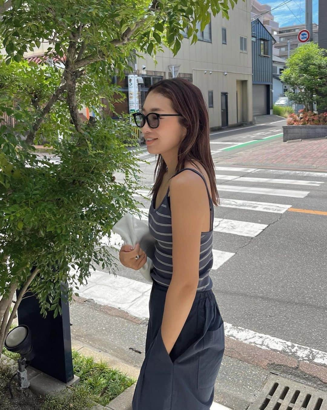 yan___5さんのインスタグラム写真 - (yan___5Instagram)「夏終わりに切る予定だったけど 待てずに髪切った♡  昨日の服は#todayful でした🧸 と、全身ネイビーの日🥏」8月4日 18時39分 - yan___5