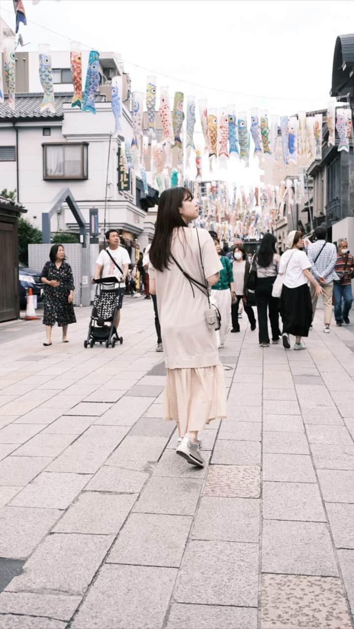谷本琳音のインスタグラム：「川越を超超超満喫してきたよん🐣 次行った時は大黒柱買いたいな〜！  #小鉢豆美　#うな玉カップ @mameyoshi_crea   #菓匠右門 時の鐘店 恋ソフト  #肉の十一屋 コロッケ  #川越アートカフェエレバート  @artcafe_elevato   #川越 #川越食べ歩き」