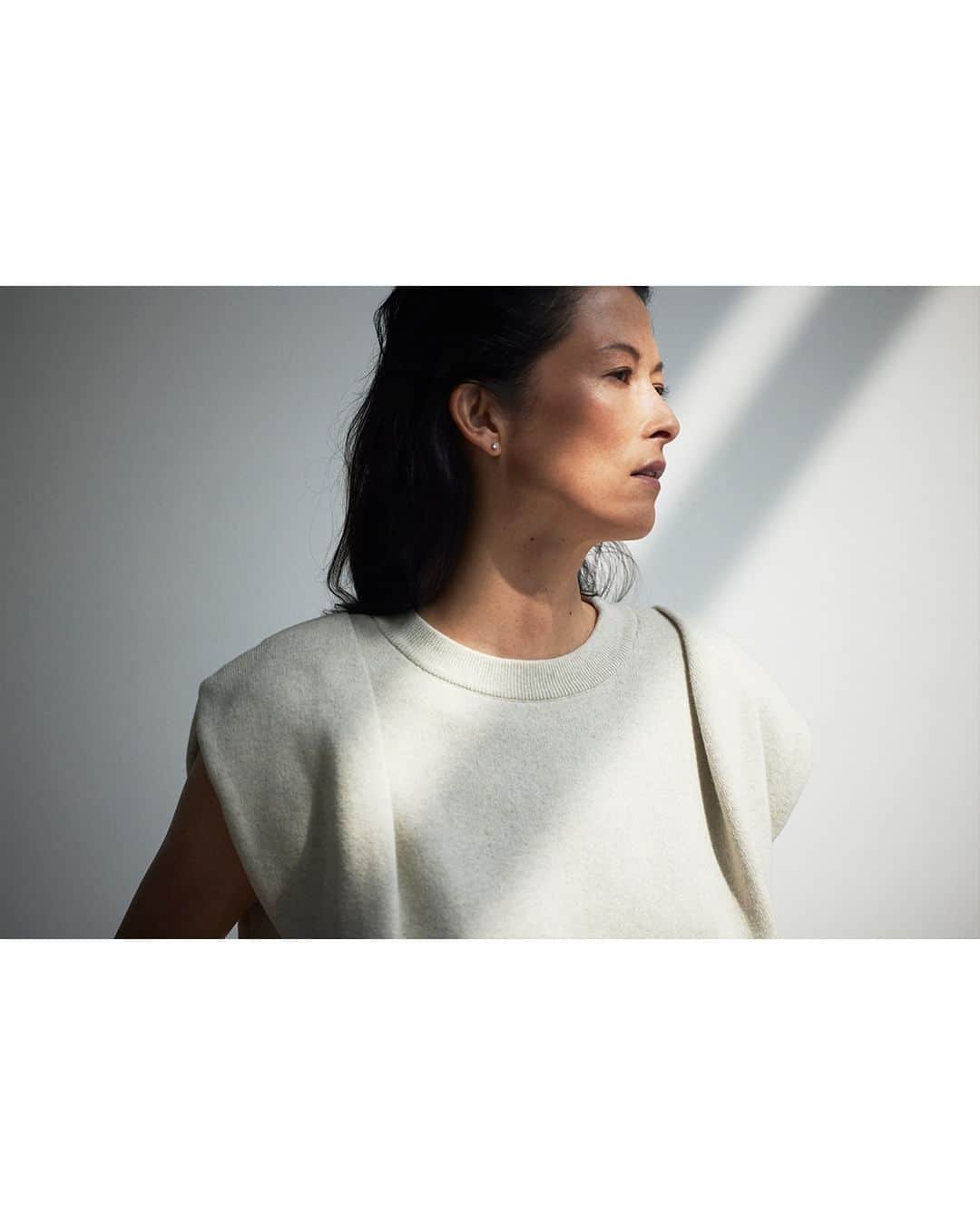 のインスタグラム：「MY STYLE  Style: SLEEVELESS KNIT @haunt_daikanyama  #hauntdaikanyama #ハウント代官山 #haunt代官山  #mystyle #23fw」
