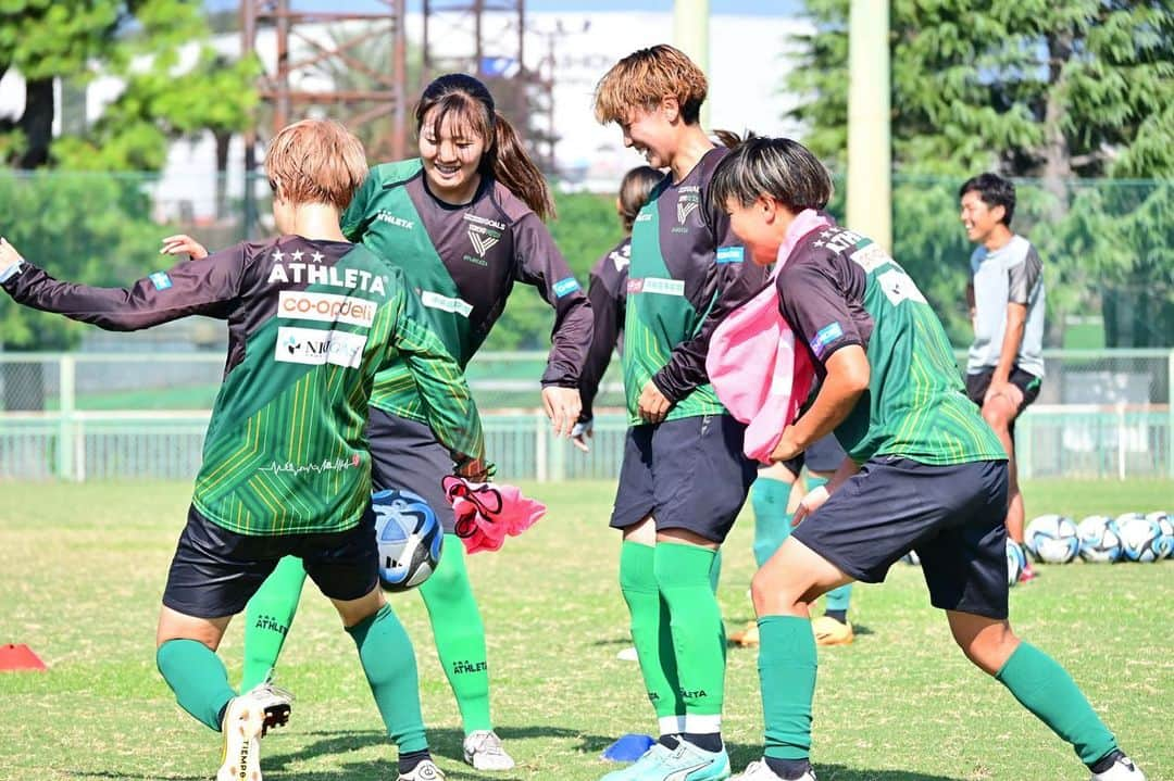 北村菜々美さんのインスタグラム写真 - (北村菜々美Instagram)「. 今日も暑かったなあ☀️☀️ 2枚目、ゆきな以外なんか変(笑) 今週もあと少し💪🔥」8月4日 19時02分 - nanami.k_7