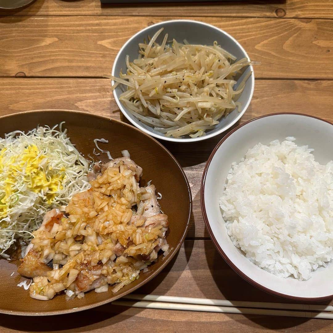 土佐有輝さんのインスタグラム写真 - (土佐有輝Instagram)「ゆうきの裏垢  最近大東京の真ん中で自炊に目覚めてます。  ほぼ毎日。  撮ってない写真もあります！ 今はお母さんの気持ちがわかります。 あした何作ろうって思ってます。  ぜひみんなリクエストお願いします。」8月4日 19時15分 - tosakyodai_otot