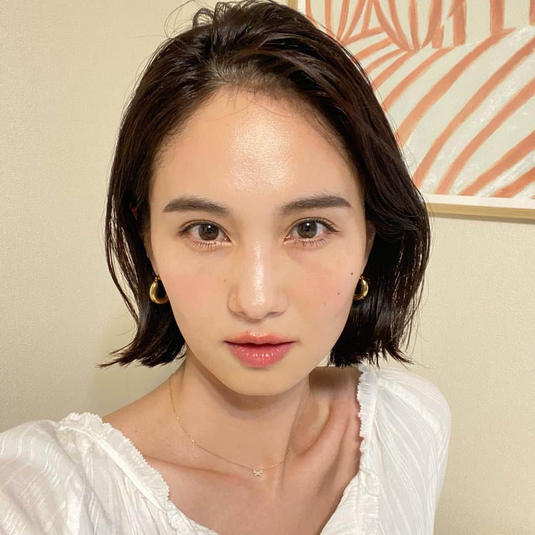 秦まり子さんのインスタグラム写真 - (秦まり子Instagram)「夏、新調したコスメ🌻 @helenarubinstein ロングラッシュマスカラ 97 @didion_beauty リキッドグリッター 03 @naturaglace_official タッチオンカラーズ 01C  どれも個人的におすすめ🌞  #helenarubinstein #didion #didionbeauty #naturaglacé #ヘレナルビンスタイン #ディディオンビューティー #ナチュラグラッセ」8月4日 19時21分 - marikohata_