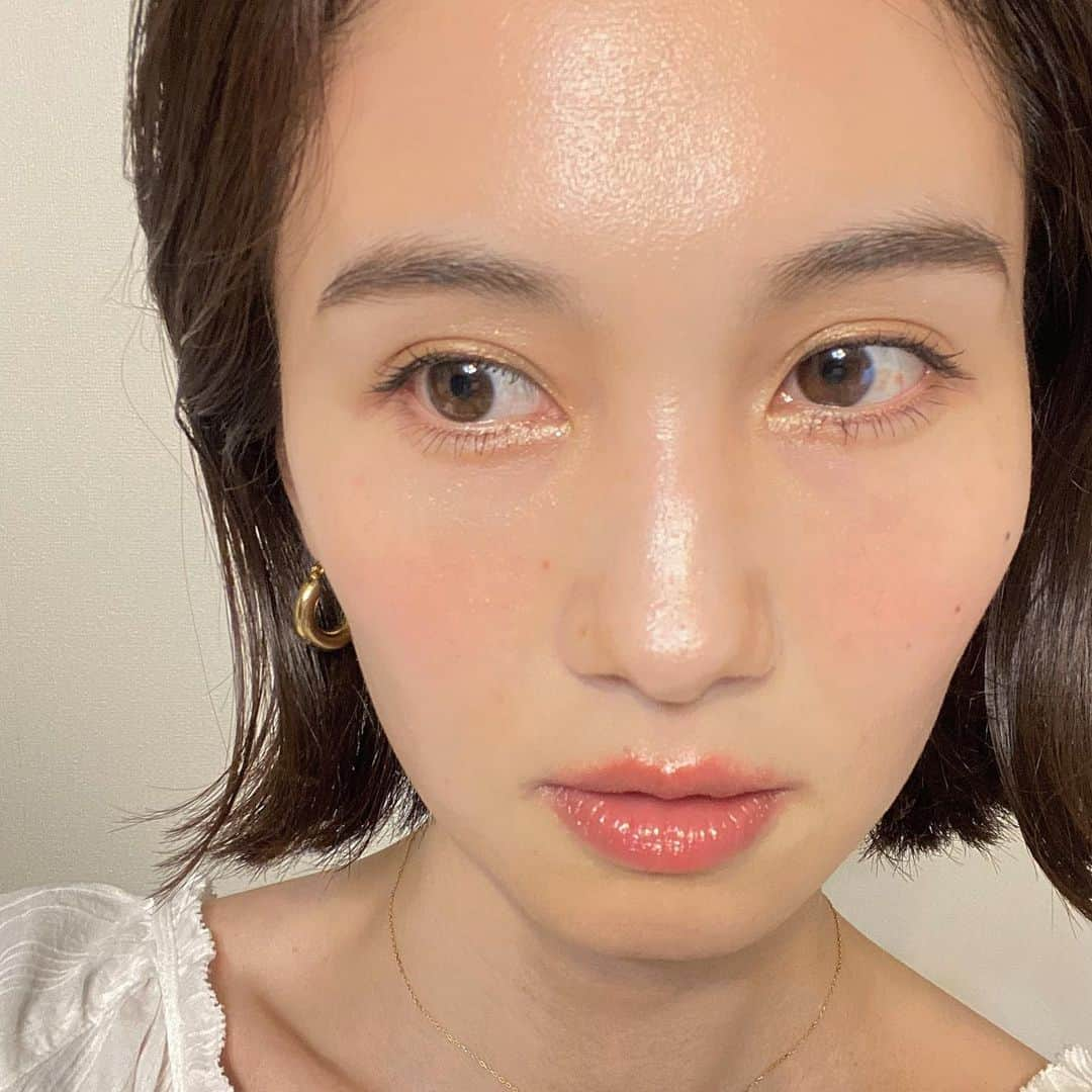 秦まり子さんのインスタグラム写真 - (秦まり子Instagram)「夏、新調したコスメ🌻 @helenarubinstein ロングラッシュマスカラ 97 @didion_beauty リキッドグリッター 03 @naturaglace_official タッチオンカラーズ 01C  どれも個人的におすすめ🌞  #helenarubinstein #didion #didionbeauty #naturaglacé #ヘレナルビンスタイン #ディディオンビューティー #ナチュラグラッセ」8月4日 19時21分 - marikohata_