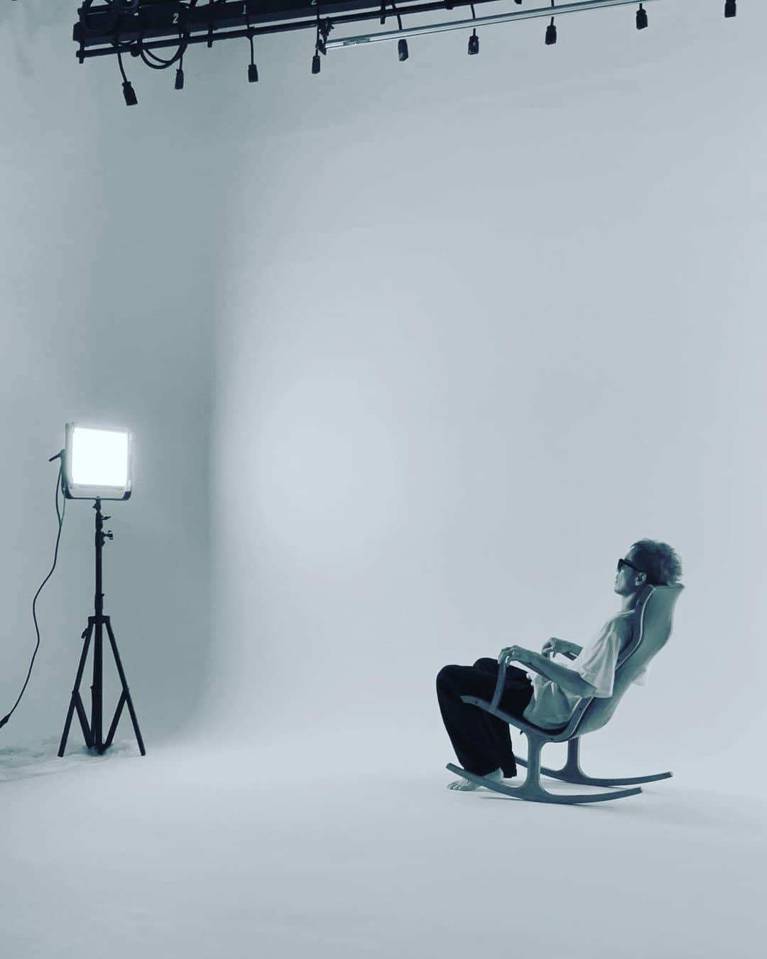 INO hidefumiのインスタグラム：「本日無事に第二弾配信シングルをリリースしました。大好きなペルーの作家カルロス・カスタネダからインスパイアされて作った曲です。ジャケのイラストはマネージャーの描いたものですが、カボチャではなくペヨーテというネイティヴアメリカンが神聖な儀式に使う植物です。いわゆるドラッグの類とは別次元の話。  New single is available on digital platforms. → lnk.to/9e3YH2  "Who are you?" "Who are you?_ Inst version"」