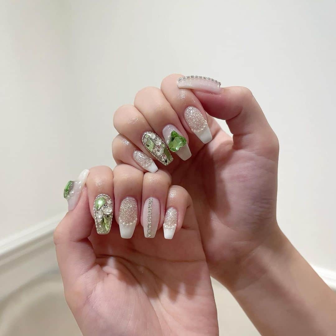 のインスタグラム：「New Nail💚」