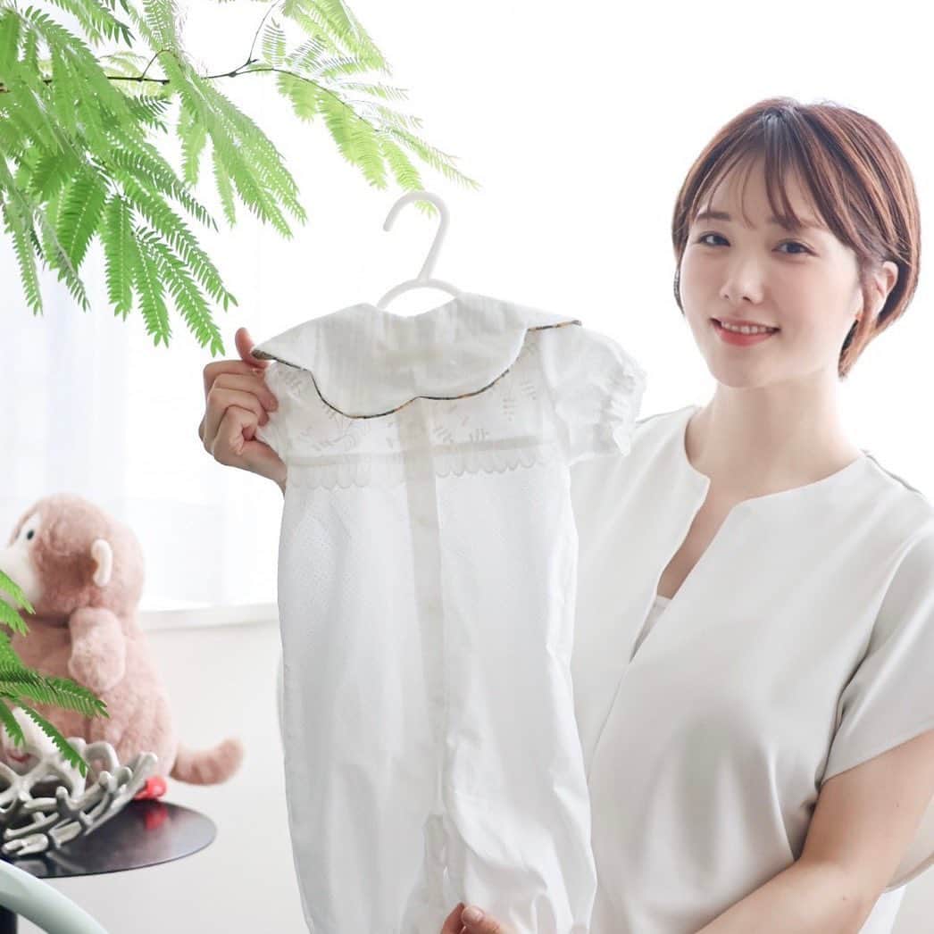 のがちゃんねるのインスタグラム：「【ご報告】子供ができました💐  現在は妊娠後期で、夏の終わり頃出産予定です🎐  トレーニング動画は全て妊娠前に撮影したストック動画を投稿しています🤸🌱 全部で1年分の動画があるので、出産前後でもYouTubeの更新は止まらない予定ですが、初めてのことでどのくらいで復帰できるのか予想できないので、もし更新が止まったときは、育児を頑張っているんだな〜と思って待っていてくれたら嬉しいです( . .)"  産後はまた、0からの気持ちで身体づくりにチャレンジします💪🏻 ̖́-  またそのときは一緒にたくさんトレーニングしましょう🔥❤️‍🔥  YouTubeの動画はストックになりますが、いつも皆さんからのコメントはリアルタイムで読んでいるし、応援してます- ̗̀ 📢💭  あと少し、健康・安全第一で、マイペースに過ごします🌱  のが  ----  YouTubeではたくさんのお祝いの言葉、ありがとうございました😭✨本当は全てのメッセージに返信したいくらいなのですが、ありがとうの気持ちを込めていいねを押しています🙇 温かいメッセージで胸がいっぱいです。  (photo by @yuki___u.u )」