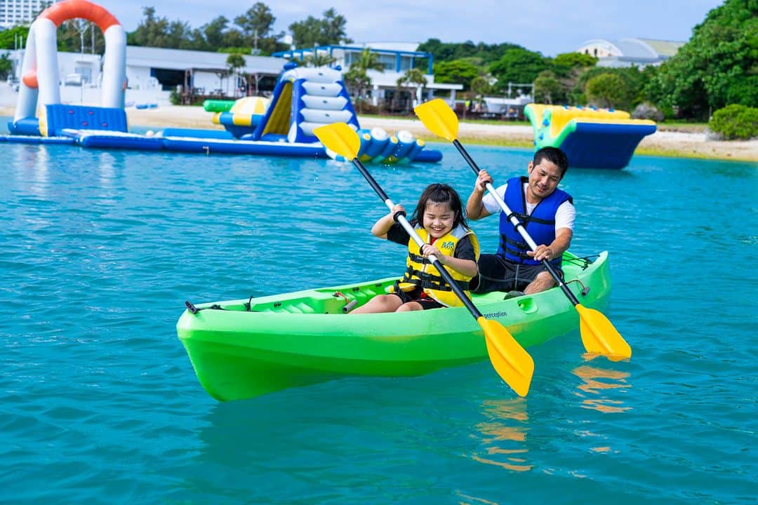 Be.okinawaさんのインスタグラム写真 - (Be.okinawaInstagram)「Immerse yourself in Okinawa's great outdoors and culture of Yambaru at Wellness Village Motobu🛶🌲   In addition to outdoor activities in the vast nature, participate in experiences that allow you to delve into the culture of Okinawa.  Kayak through the clear waters, make local Shima Tofu from scratch, learn to cook delicious healthy local dishes🧑‍🍳. There is everything for everyone to experience at the village!   #japan #okinawa #visitokinawa #okinawajapan #discoverjapan #japantravel #okinawaculture #okinawaexperience #okinawanature #outdooractivities #okinawacuisine」8月4日 20時00分 - visitokinawajapan