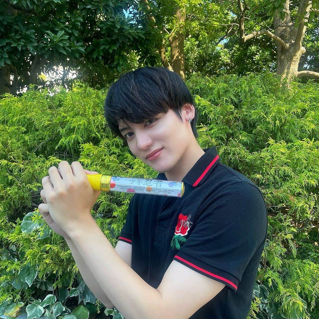 阿久津愼太郎さんのインスタグラム写真 - (阿久津愼太郎Instagram)「🥷💙 載せるの忘れていた！サマステのとき！ ⁡ 我らが織山尚大くんを観に行ったのですが 無事ファンサももらえて幸せだったねぇ〜 という話は動画でもしているので是非✌️ ⁡ ⁡ ⁡ #織山尚大 #少年忍者 #サマステ」8月4日 20時10分 - akunyan621