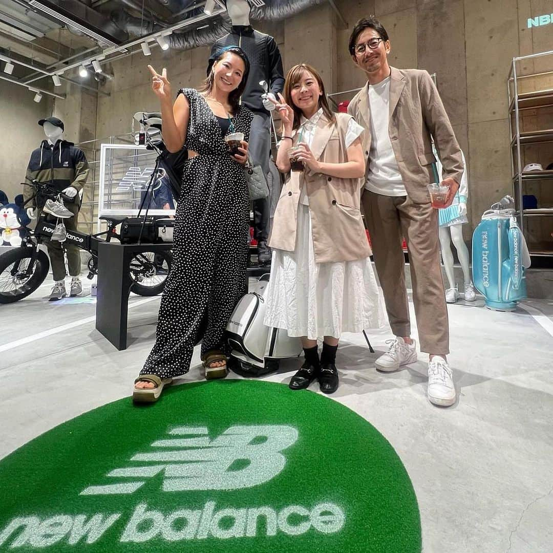 杉山美帆のインスタグラム：「ニューバランスゴルフさんにご招待頂いて@newbalancegolf_japan   TSIさんの新プレスルームのレセプションパーティーに行ってきました😆🙏 可愛いウェアは勿論なんだけど… ブランドそれぞれに写真スポットがあって楽しかった🥺  写真沢山載せたけど、7枚目のハイテク機器を使った試着映像も見て欲しい🤣 どれが似合うかな〜🤔  @jackbunny_official @pingapparel_japan @pearlygates_official @standrews_jp  #バイトするならエントリー #全研本社 #myアセット #ゴルフ #golf #newbalancegolf  #TSIホールディングス #newbalancegolf  #standrews  #pearlygates  #masterbunnyedition  #jackbunny  #ニューバランスゴルフ #ジャックバニー #パーリーゲイツ #ゴルフ #golf #ゴルフウェア #ゴルフコーデ」