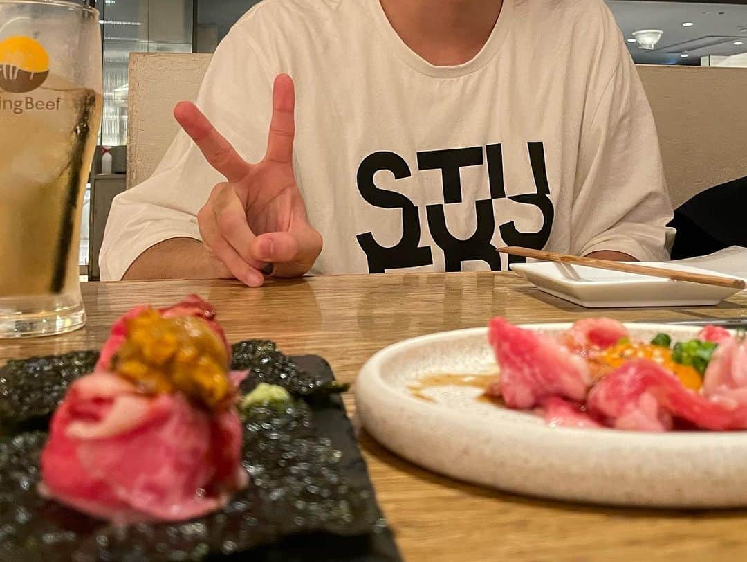 山崎勝之さんのインスタグラム写真 - (山崎勝之Instagram)「今年から上京した甥っ子の誕生日🎂 お肉が食べたいとの事で、 予約した焼肉屋さんへ！  お肉色々食べたけど、 全部美味しかったぁ★ タンの食べ比べが最高でした♪  大きくなれよ〜♪」8月4日 20時17分 - chan_yama