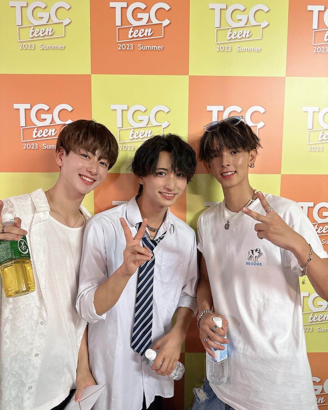 のインスタグラム：「Tgcteenありがとうございました︎🫶🏻 今回は4ステージも歩かせて頂いて最っ高に楽しんだので絶賛全身ボロボロです🤣  ※1枚目くにはるおらんかったからちゃんと２枚目に載せといたよ︎🫶🏻  #tgcteen #tgc #今日好き」