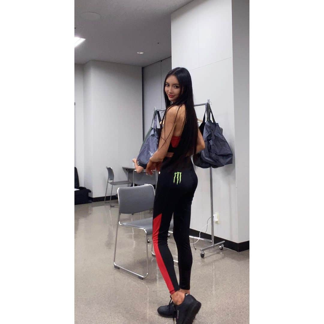 西垣梓のインスタグラム：「#backstage #rizin #bellator」