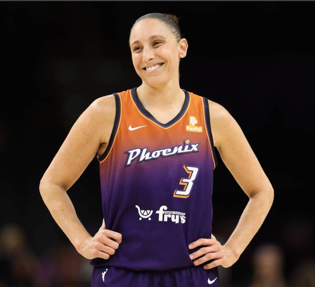 アレン・アイバーソンのインスタグラム：「Congratulations Legend on your milestone!  I hope the young women on the come up follow your blueprint ! @dianataurasi」